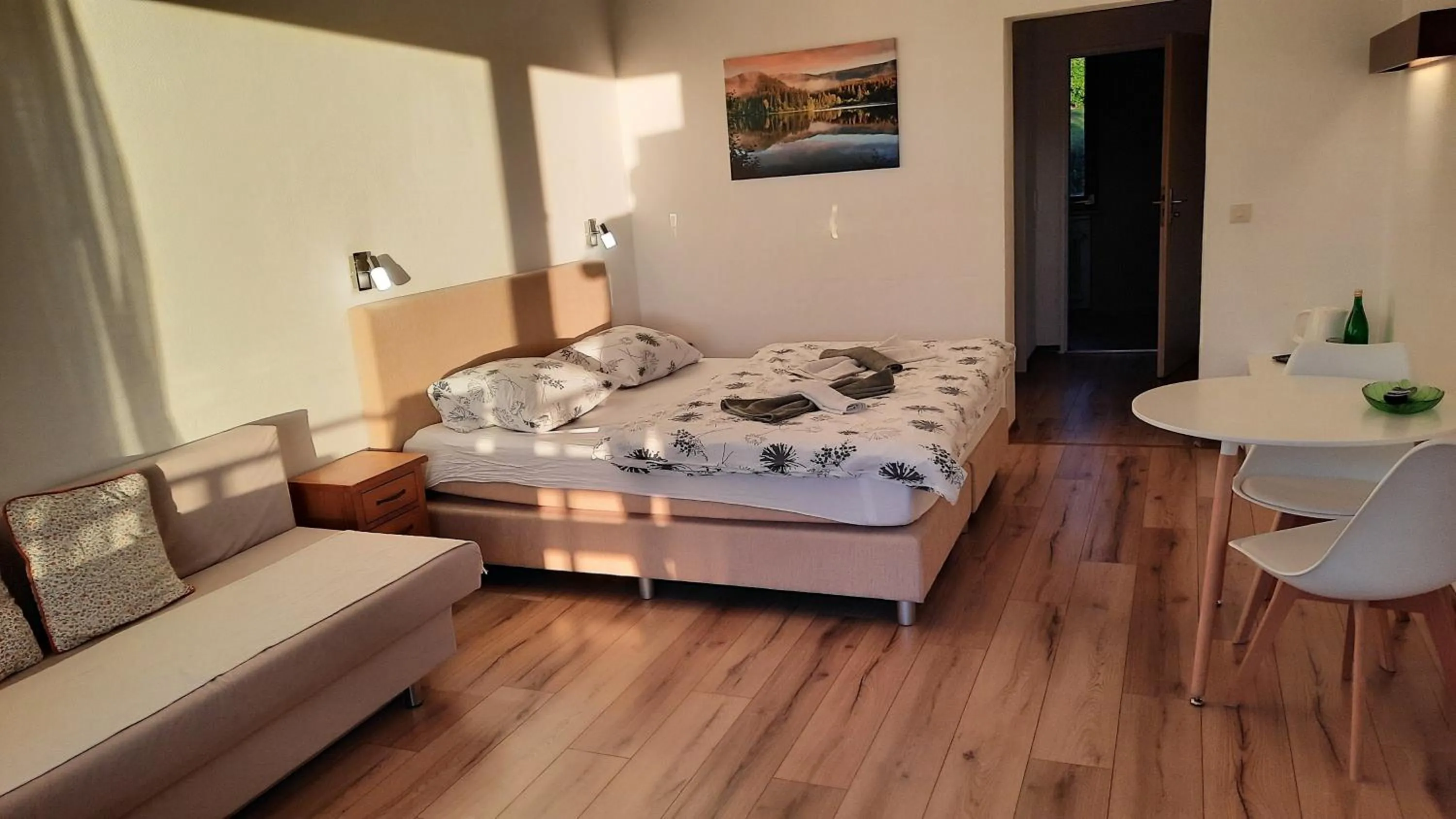 Bed in Naturkost-Hotel Harz