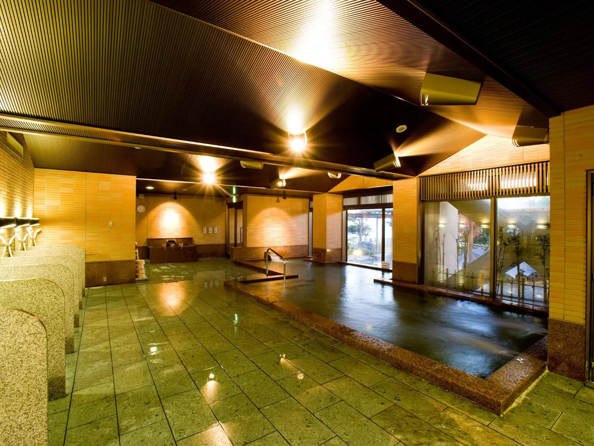 Public Bath in Gamagori Onsenkyo Mikawa Bay Hills Hotel