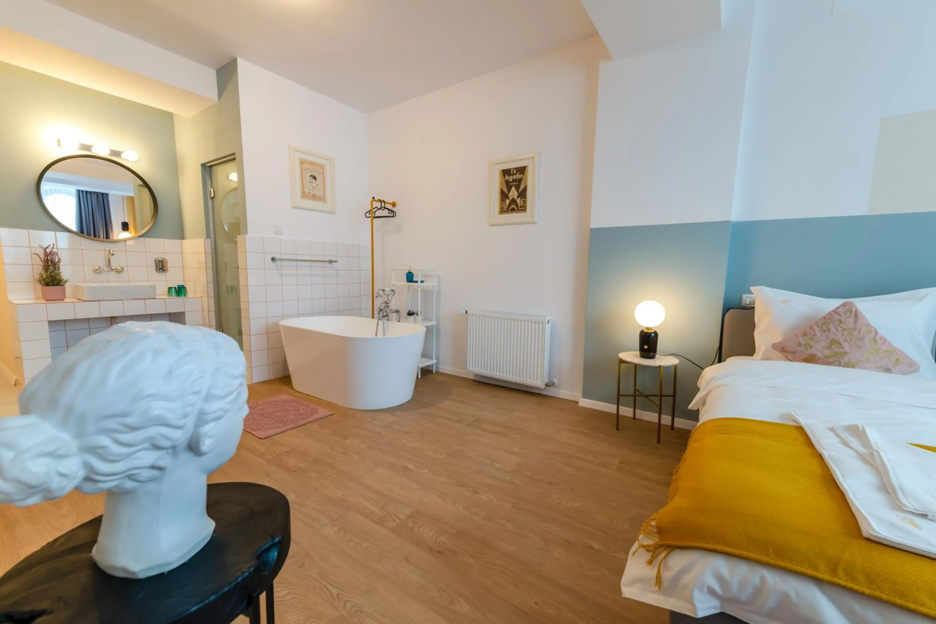 Bath, Bed in Stil Old Town Boutique Hotel