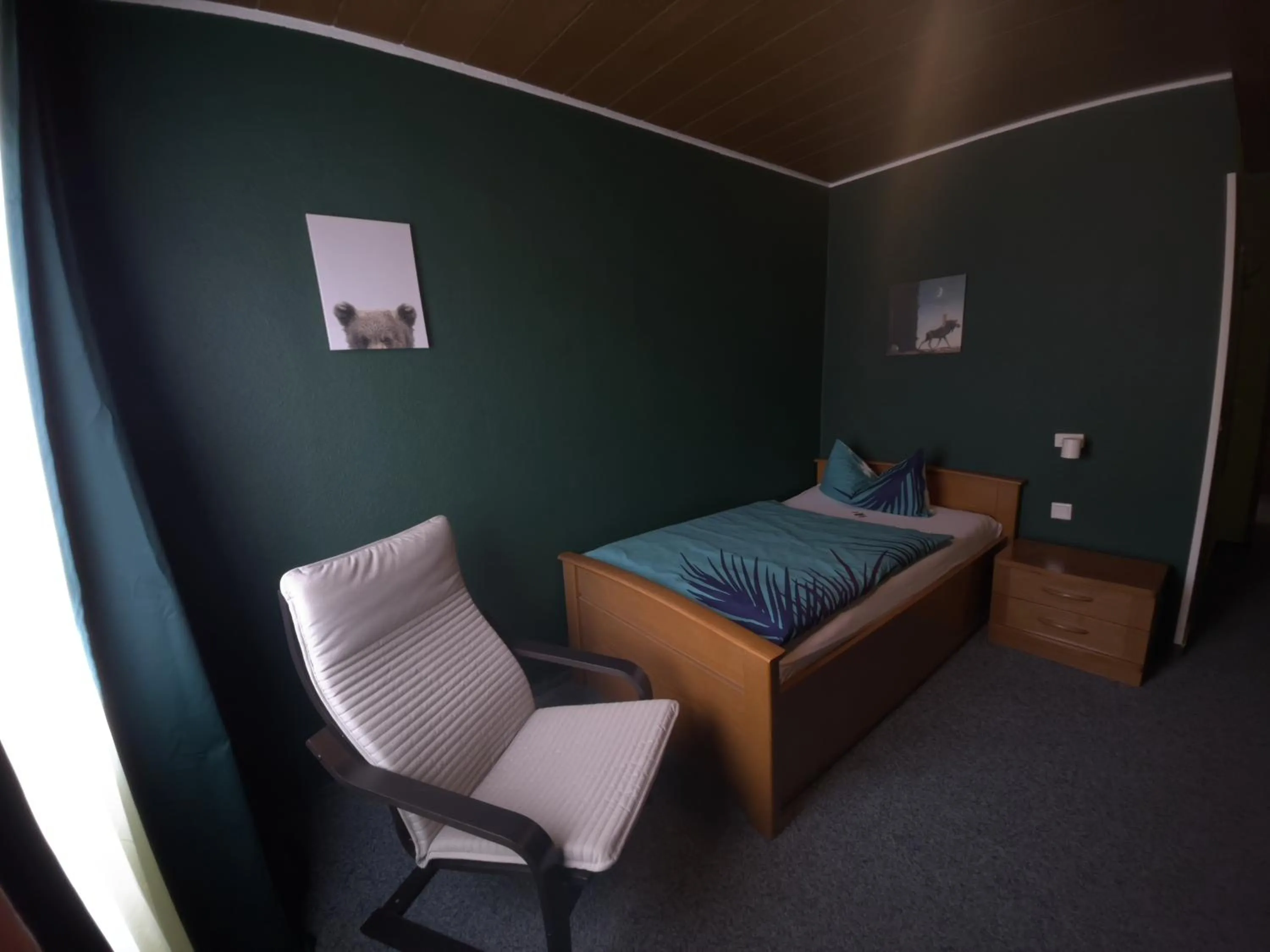 Photo of the whole room, Bed in Stadthotel Bartels