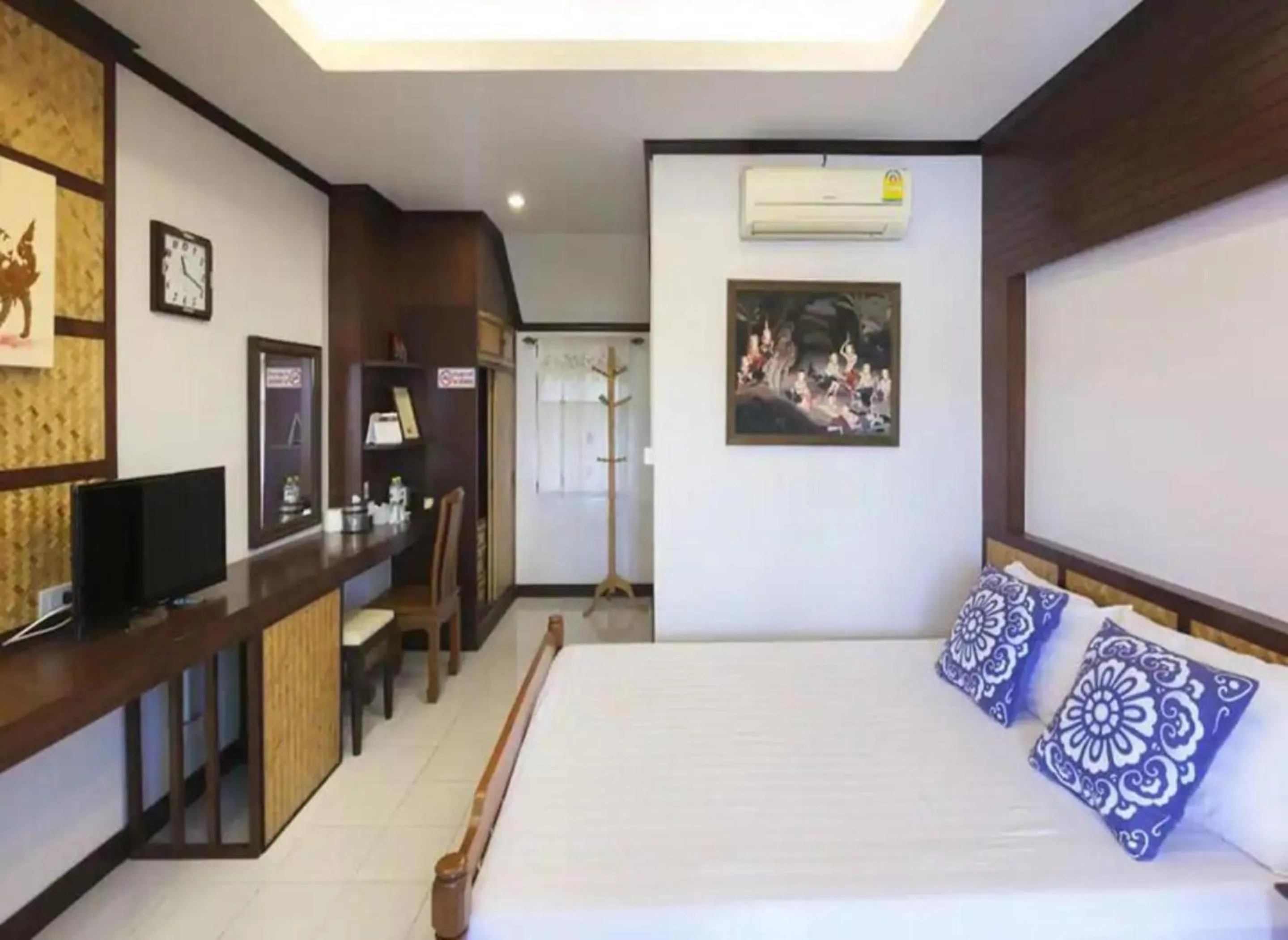 Bedroom, Bed in Little Home Guesthouse