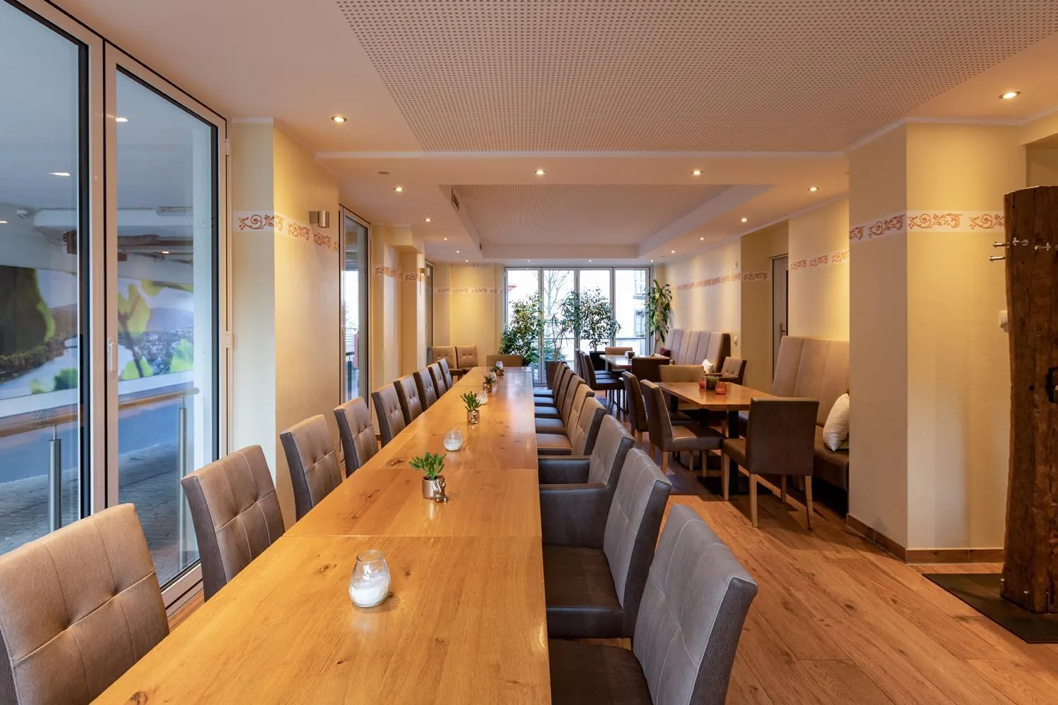 Restaurant/places to eat in Hotel-Restaurant Weinhaus Grebel