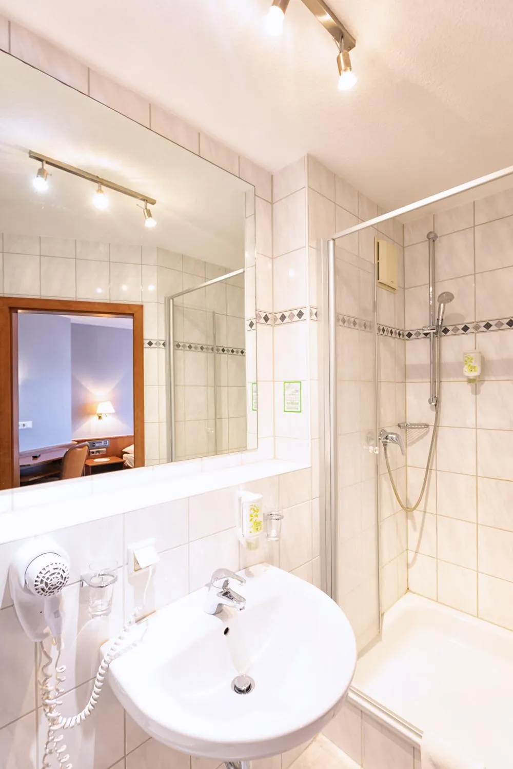 Bathroom in Hotel-Restaurant Weinhaus Grebel