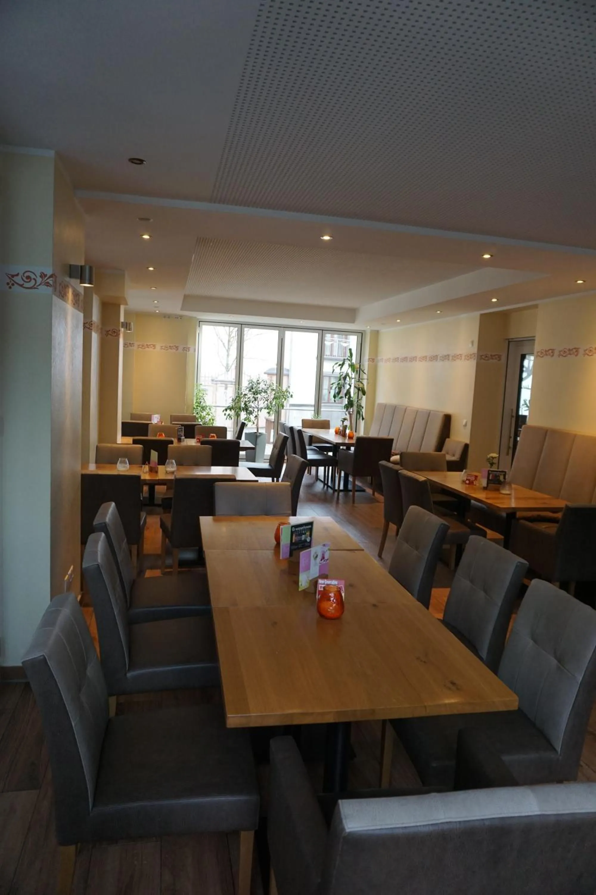 Restaurant/places to eat in Hotel-Restaurant Weinhaus Grebel