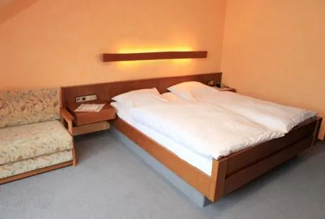 Bed in Hotel-Restaurant Weinhaus Grebel
