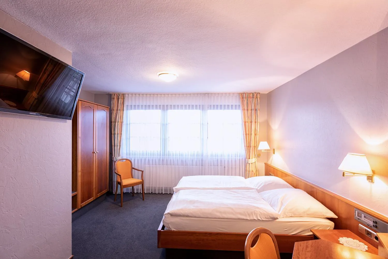 Photo of the whole room in Hotel-Restaurant Weinhaus Grebel