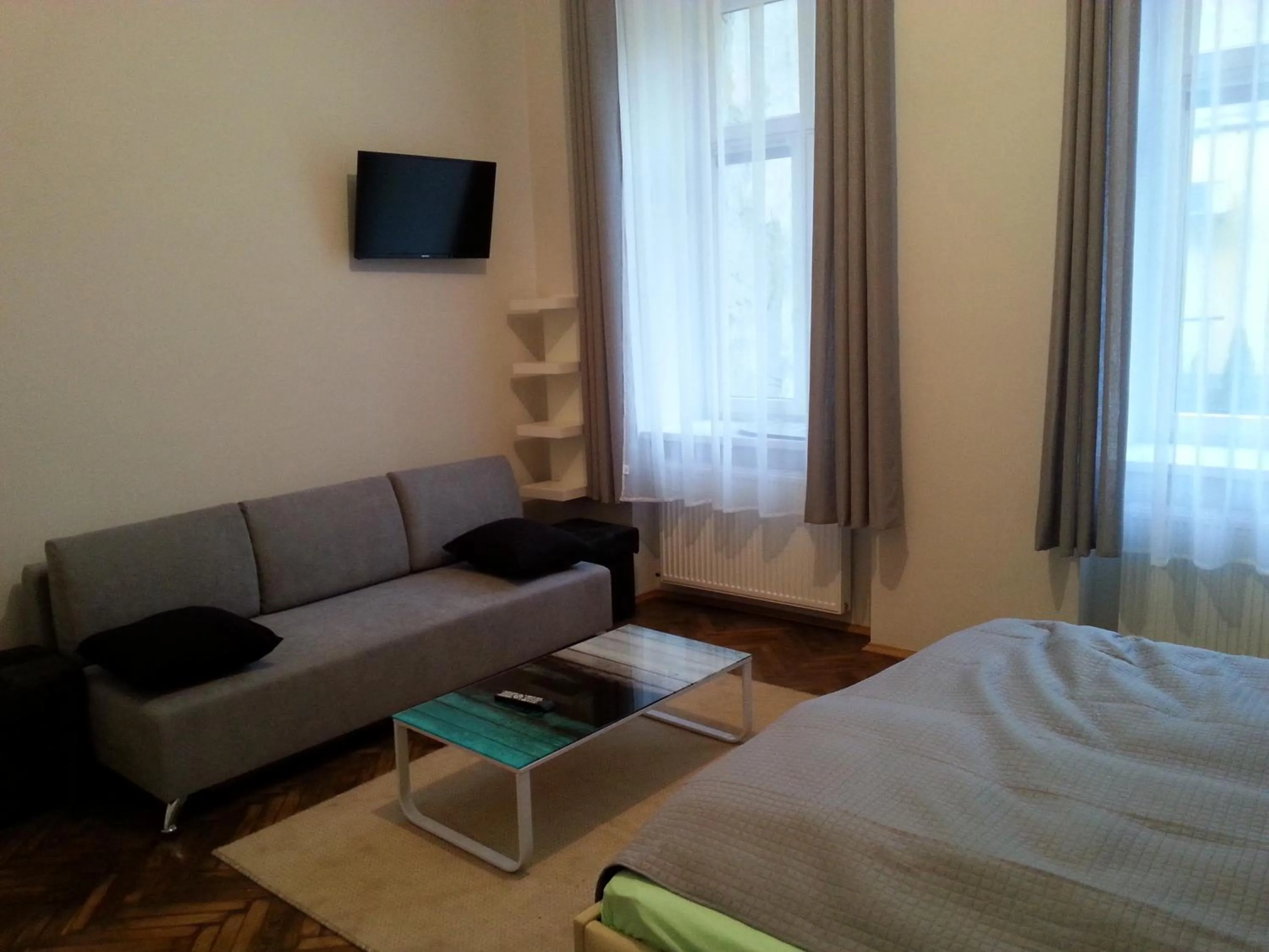 TV and multimedia, Bed in Dream Hostel & Apartments