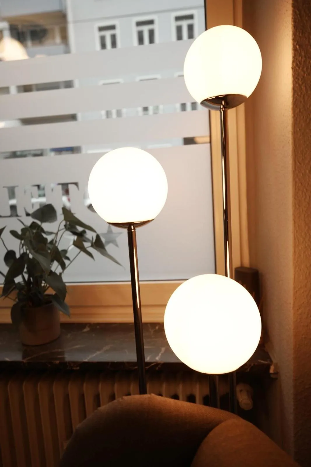 Property building in Hotel Paris