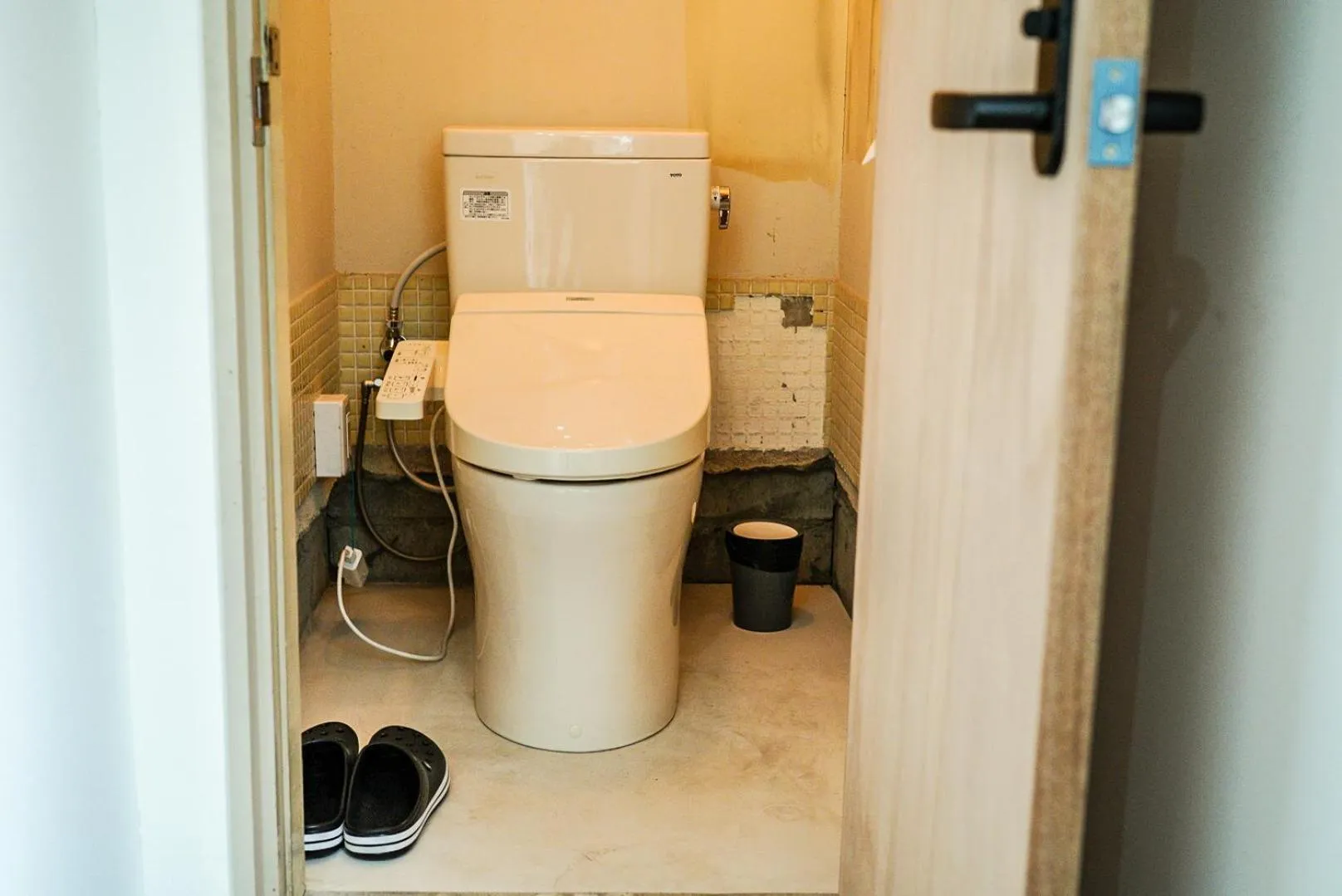 商店街で暮らすように泊まる-アラシマホステル-