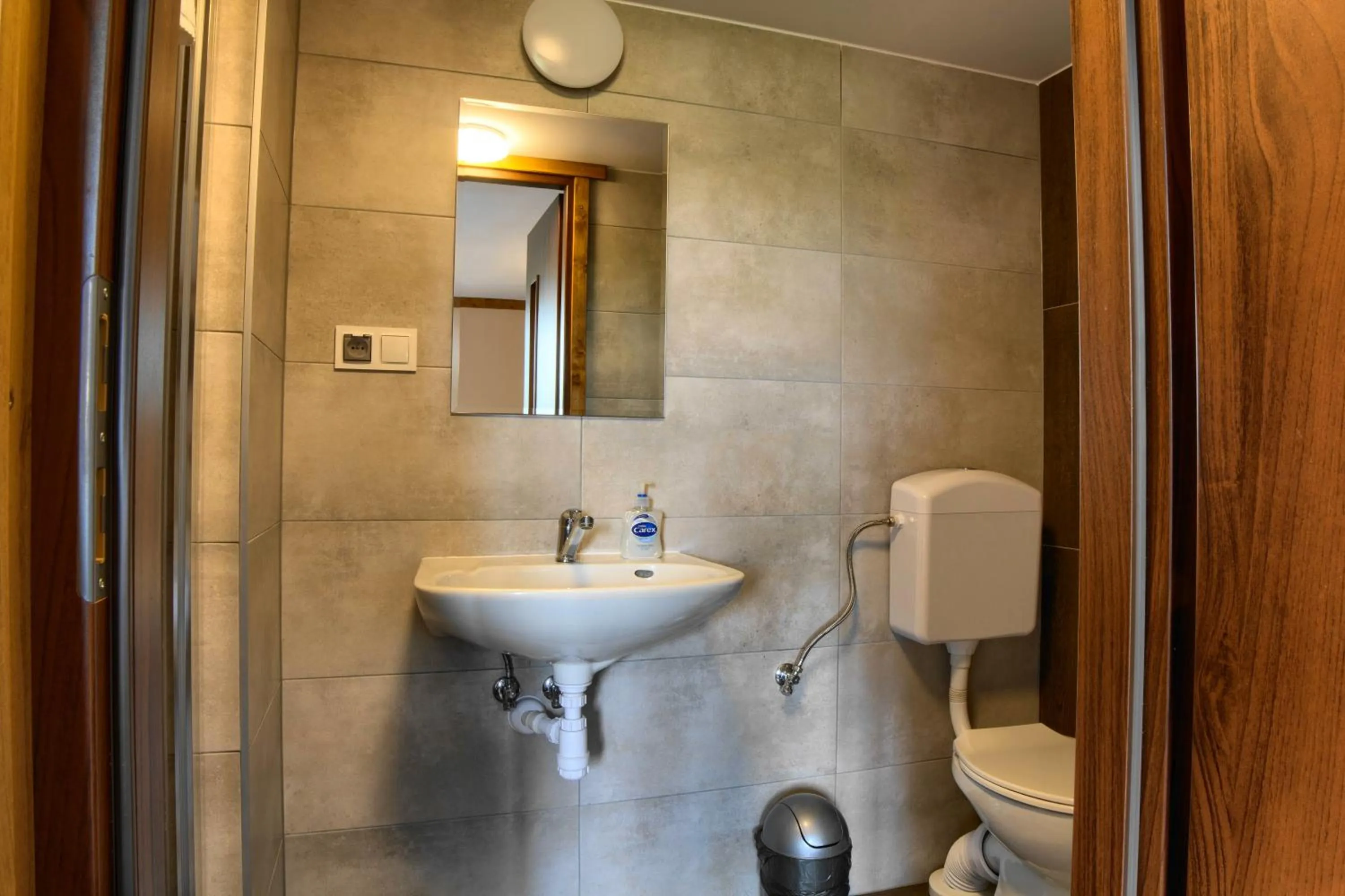 Bathroom in Pensjonat u Bartka - Wyzywienie na miejscu