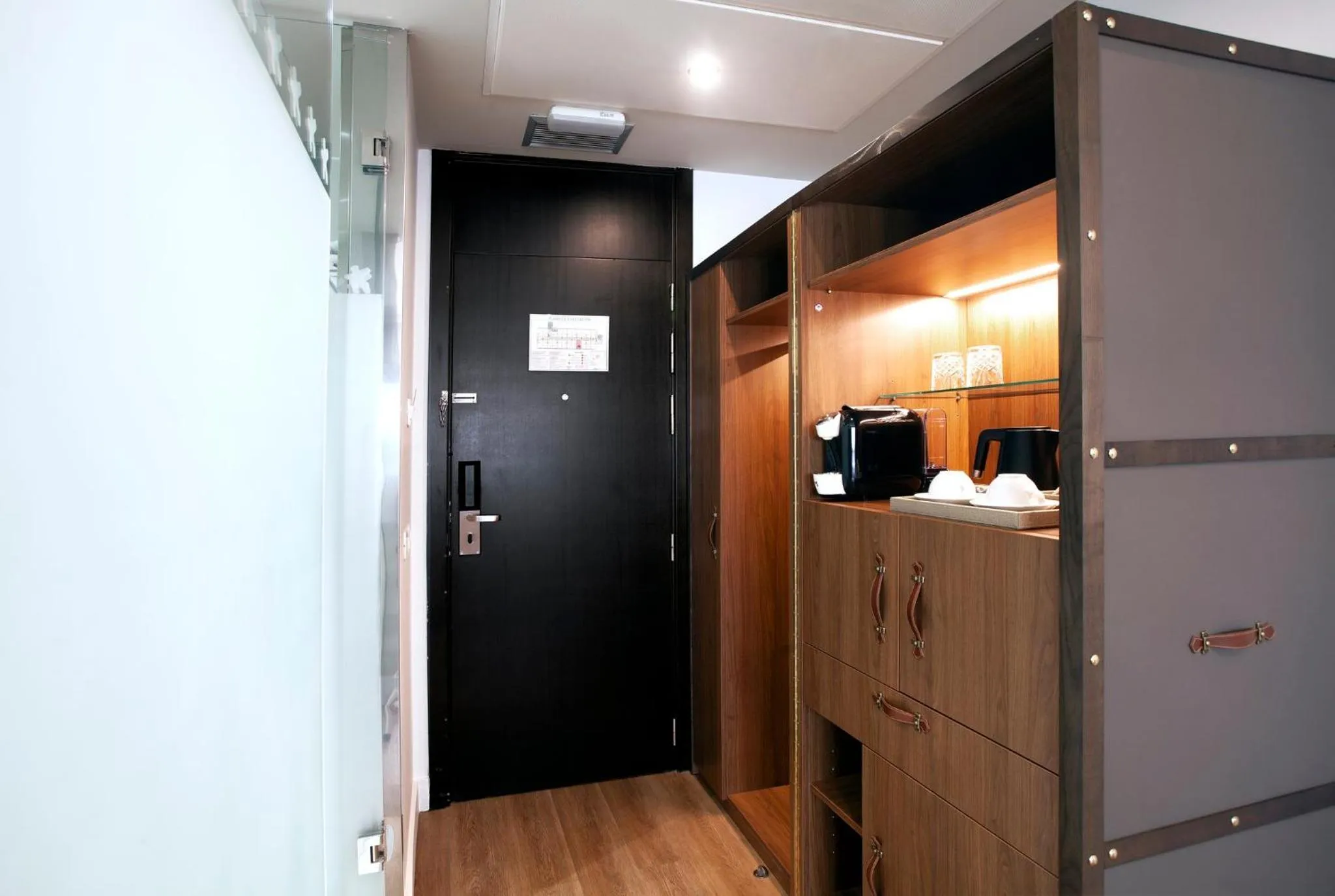 Bedroom in voco Madrid - Las Tablas by IHG