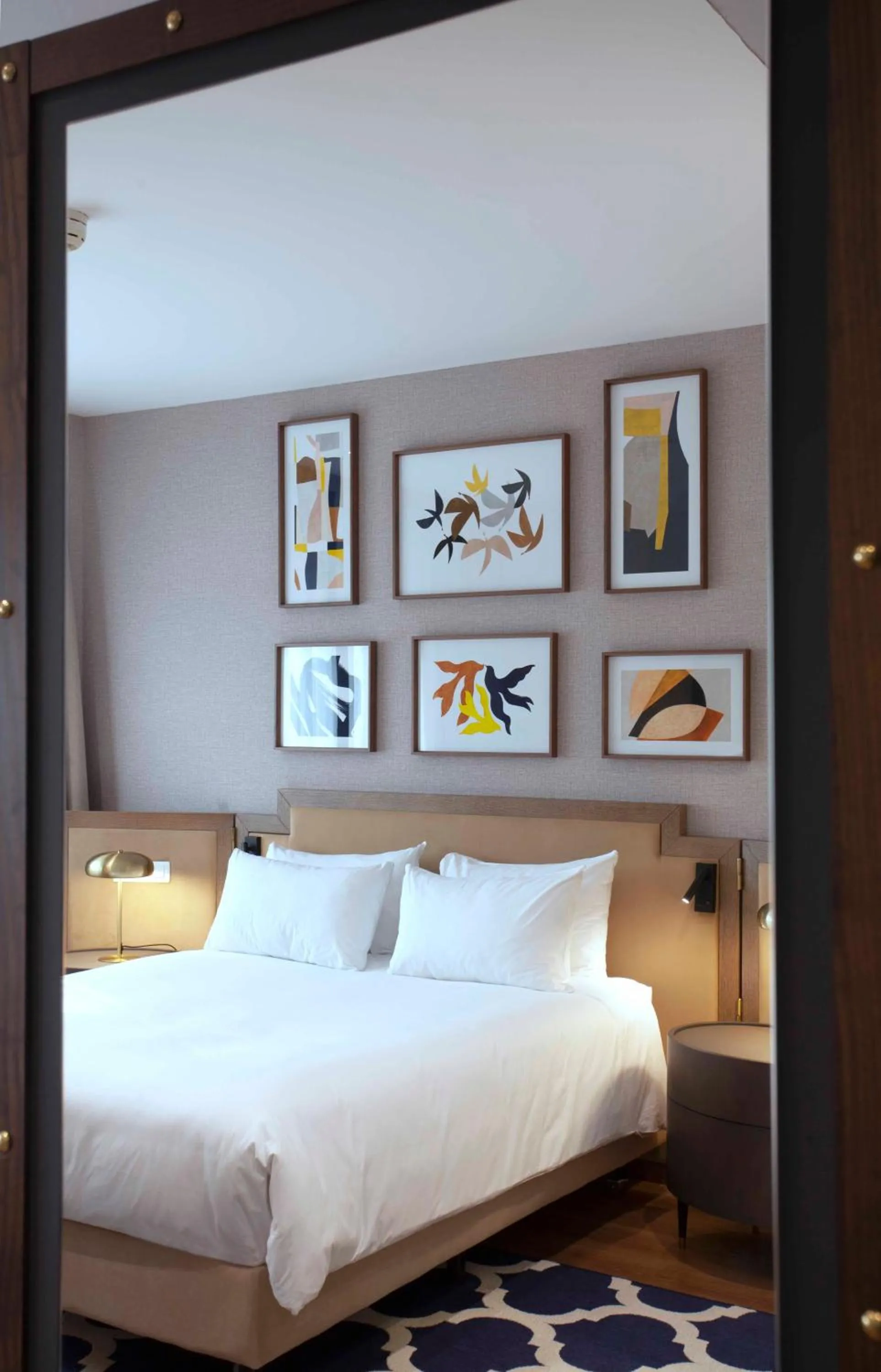 Bed in voco Madrid - Las Tablas by IHG