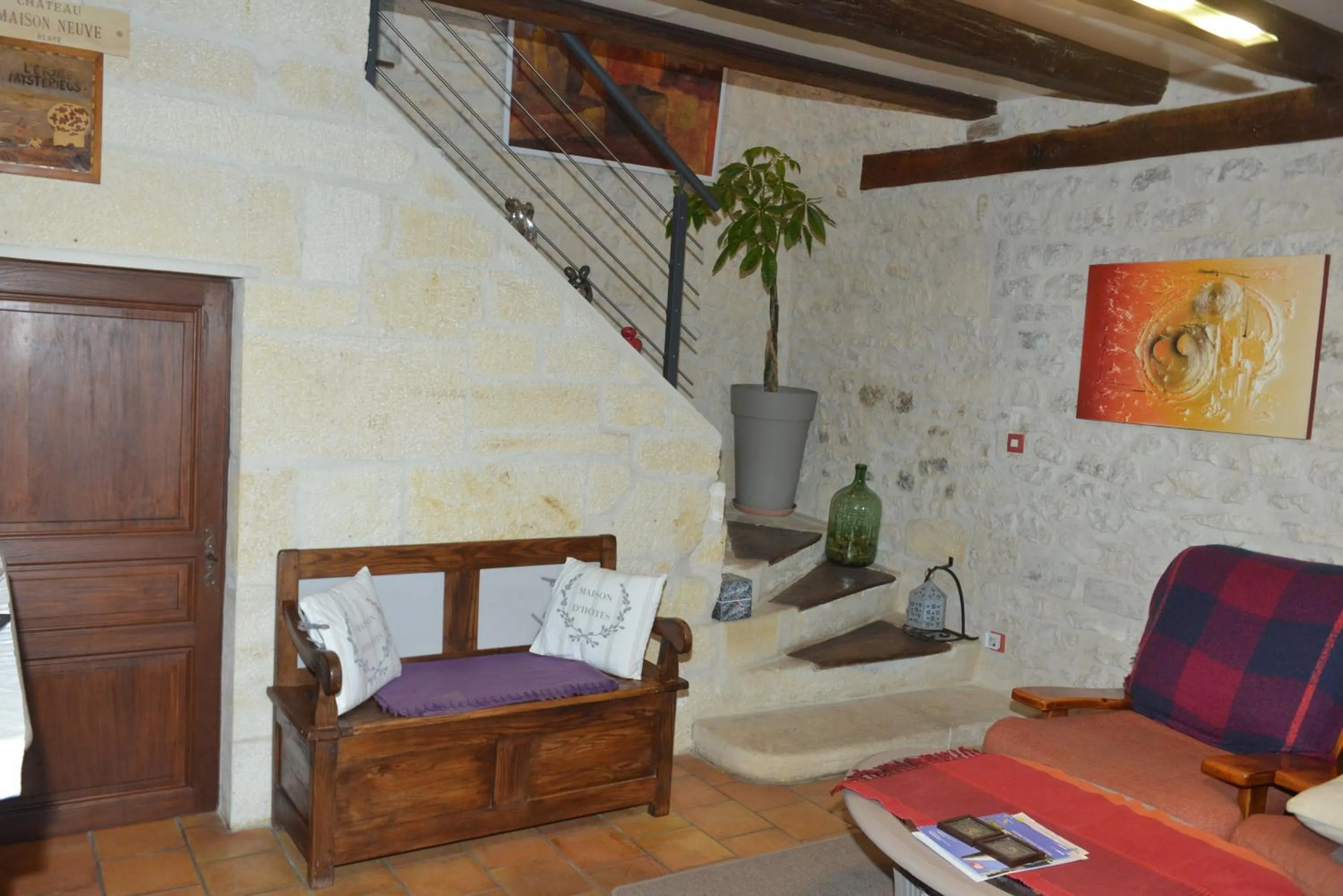 Lobby or reception in Jardin d'arcy - chambres d'hôtes avec piscine et SPA
