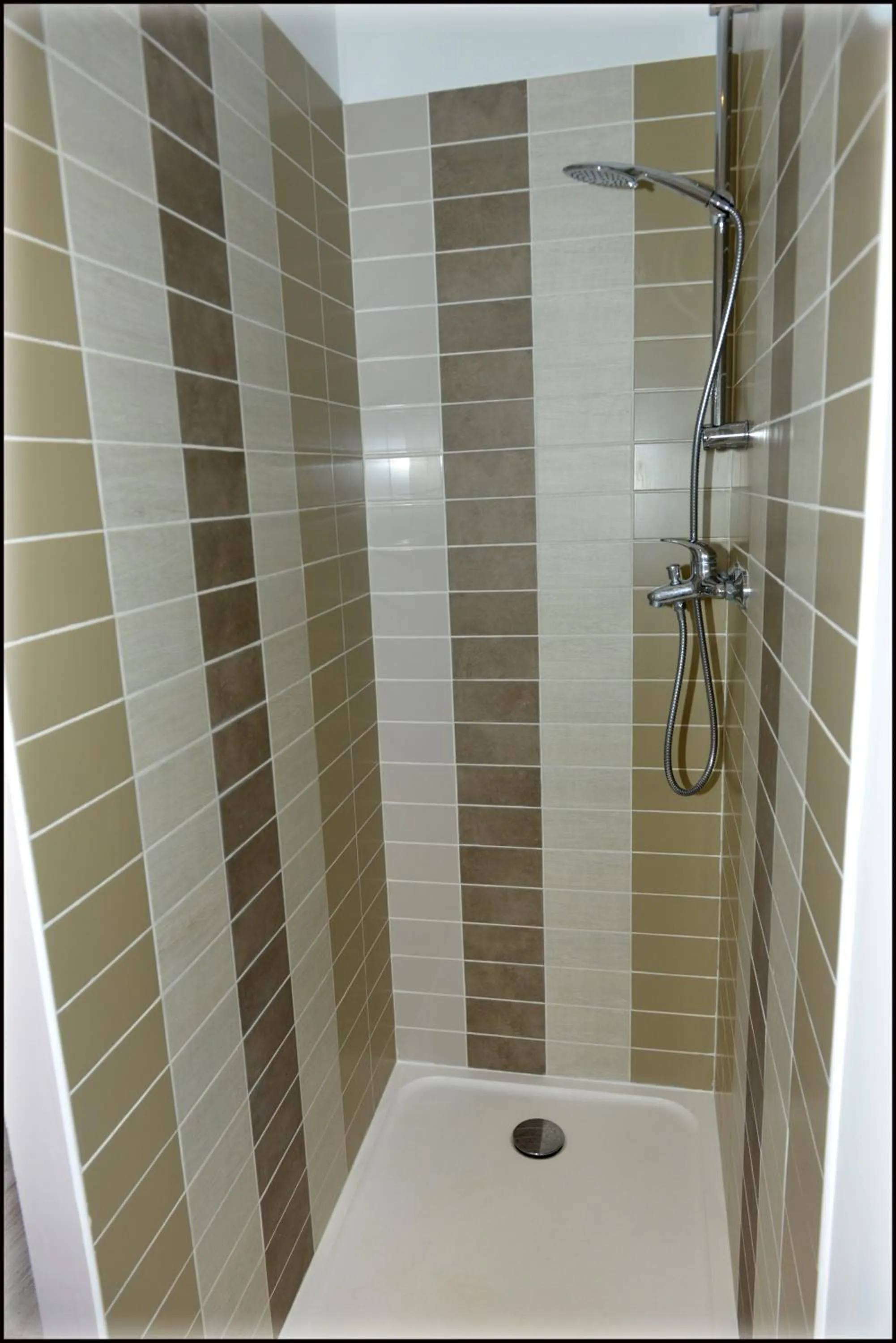 Shower in Jardin d'arcy - chambres d'hôtes avec piscine et SPA