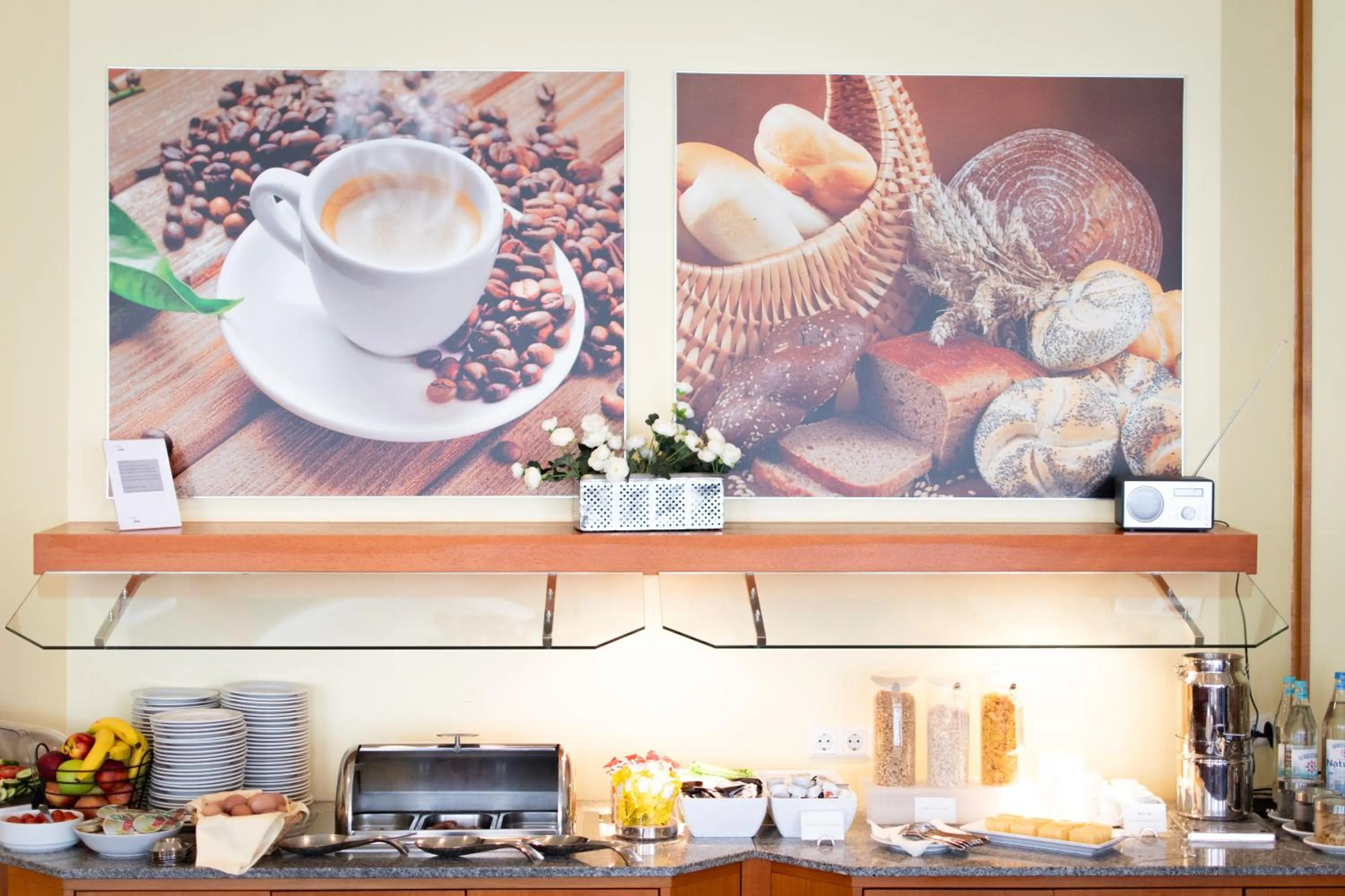 Buffet breakfast in Taste Smart Hotel Lampertheim