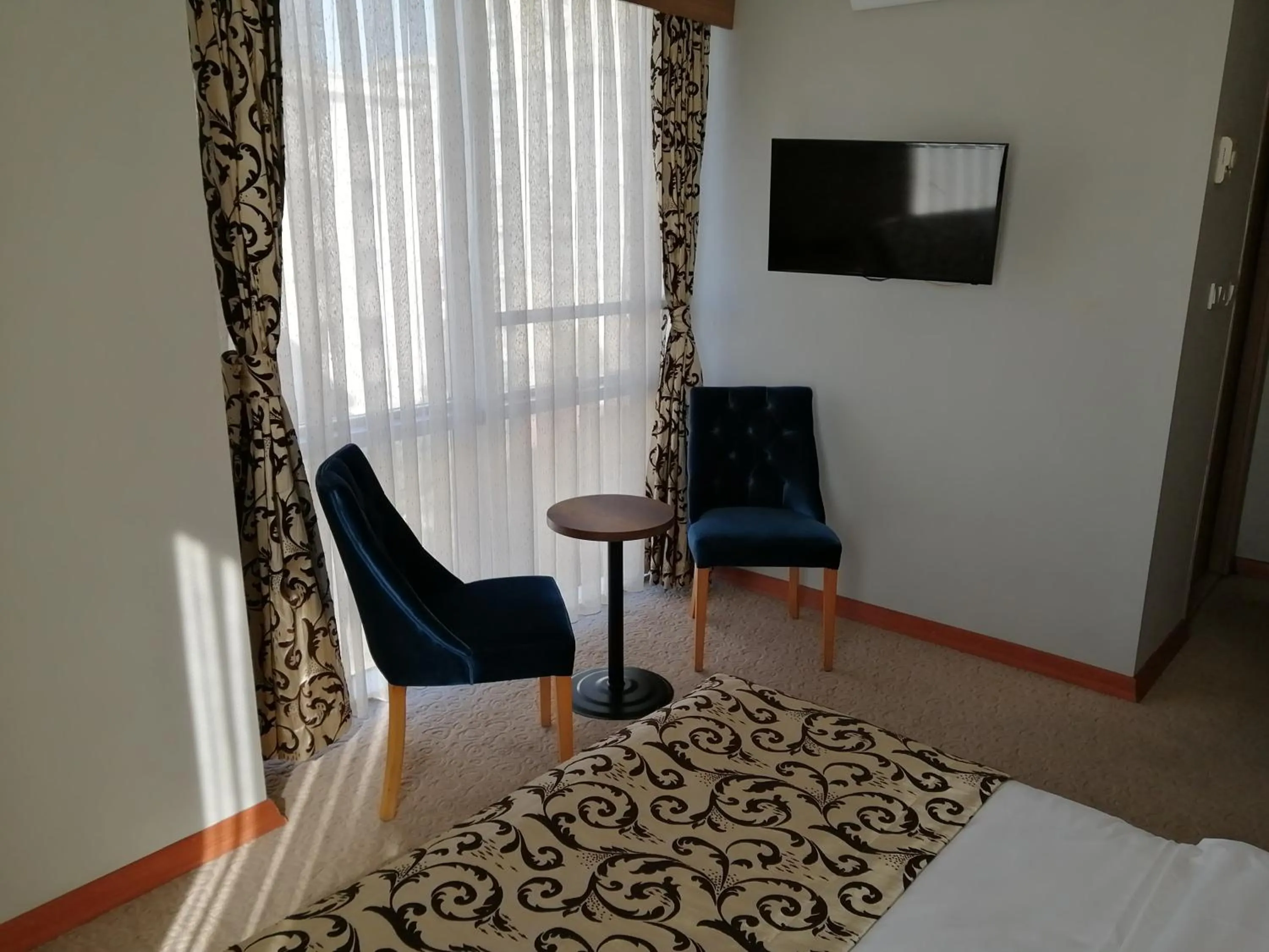 TV and multimedia, Bed in Nice Royal