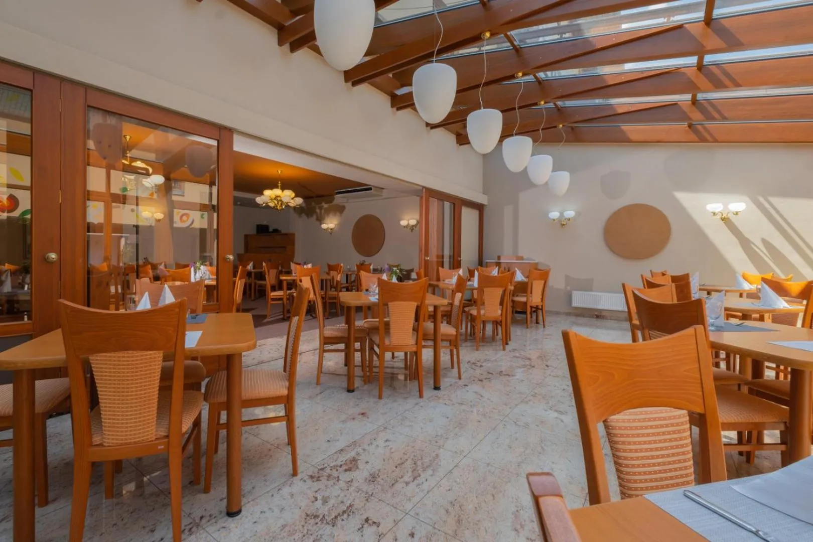 Restaurant/places to eat in Hotel Mohelnice