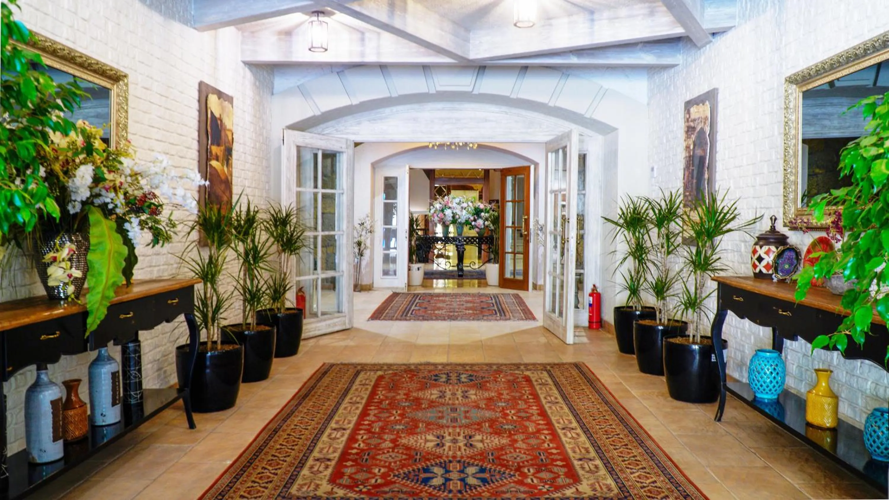 Lobby or reception in Sapphire Marine