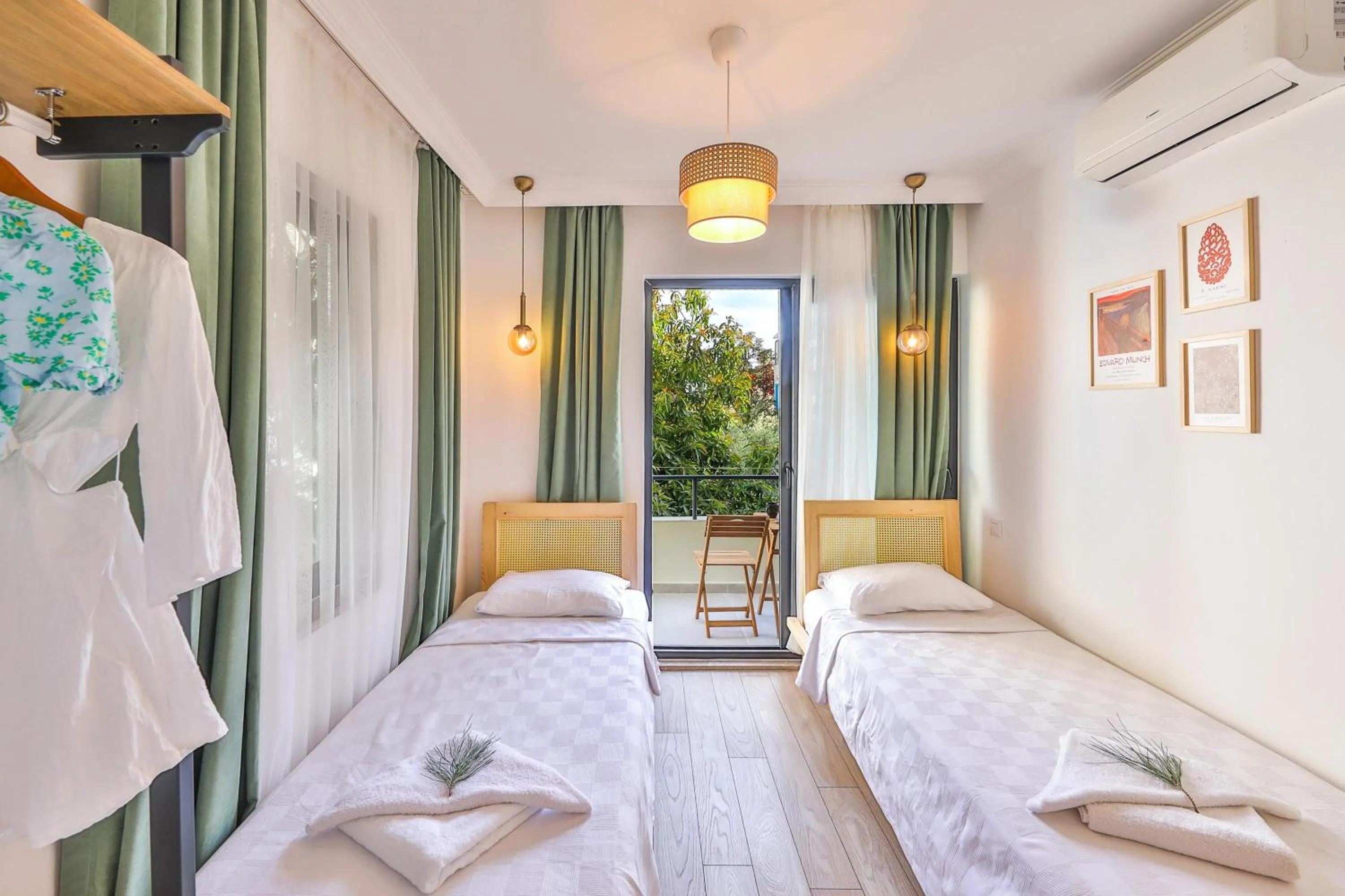 Bed in Bahar Pansiyon