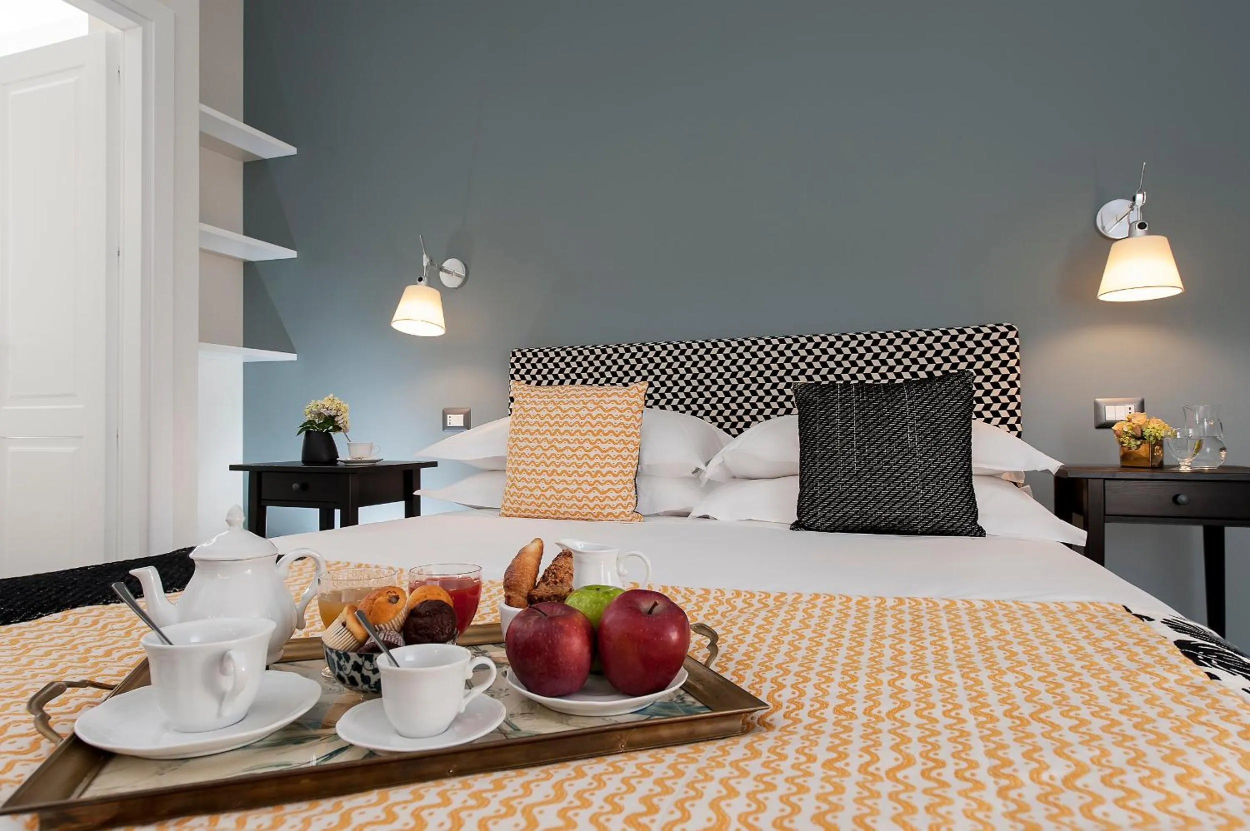 Breakfast, Bed in Charme 308