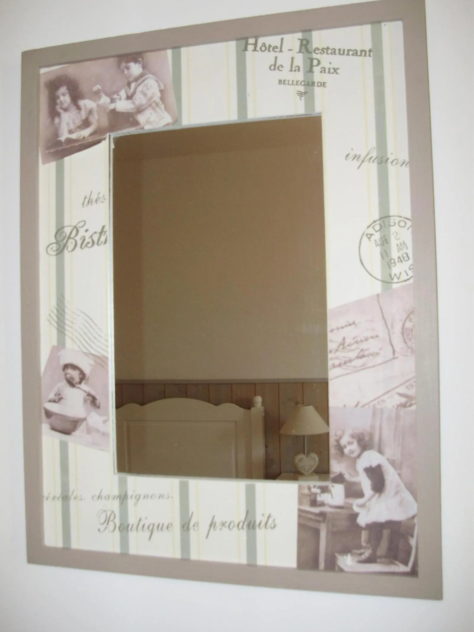 Bedroom in La Bastide du Moulin - Mont St Michel