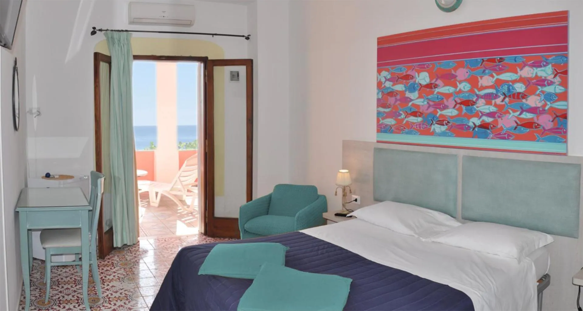 Bed in Hotel Casa Rosa Sea & Spa