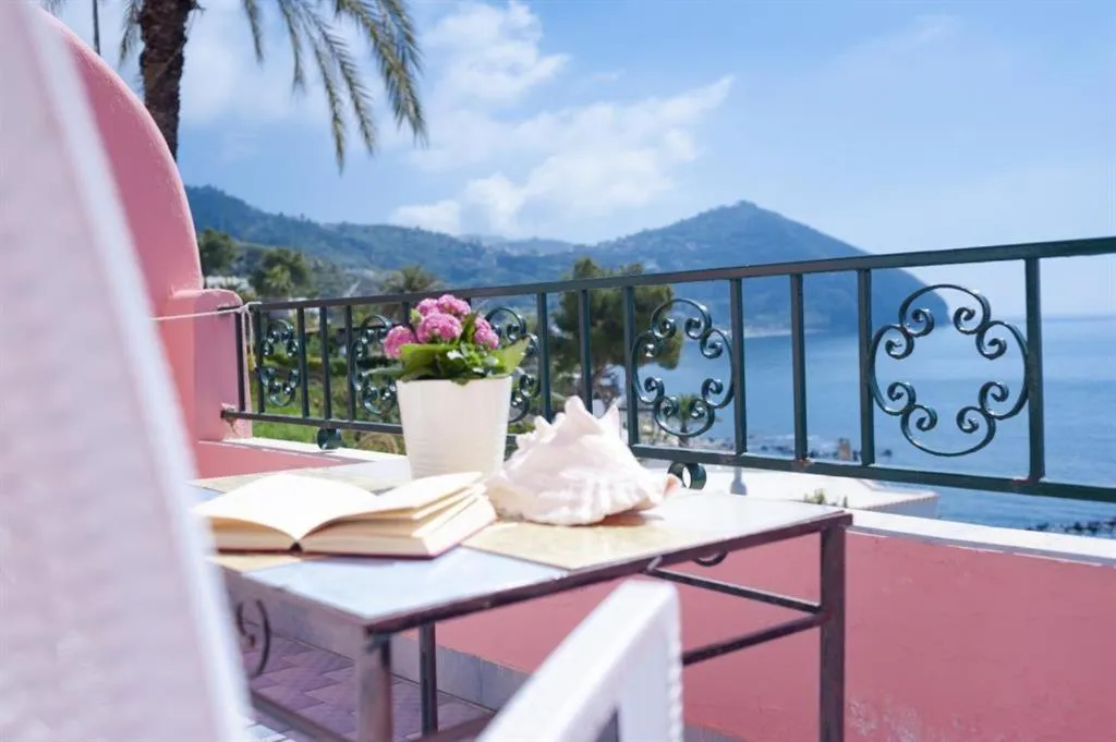 Hotel Casa Rosa Sea & Spa