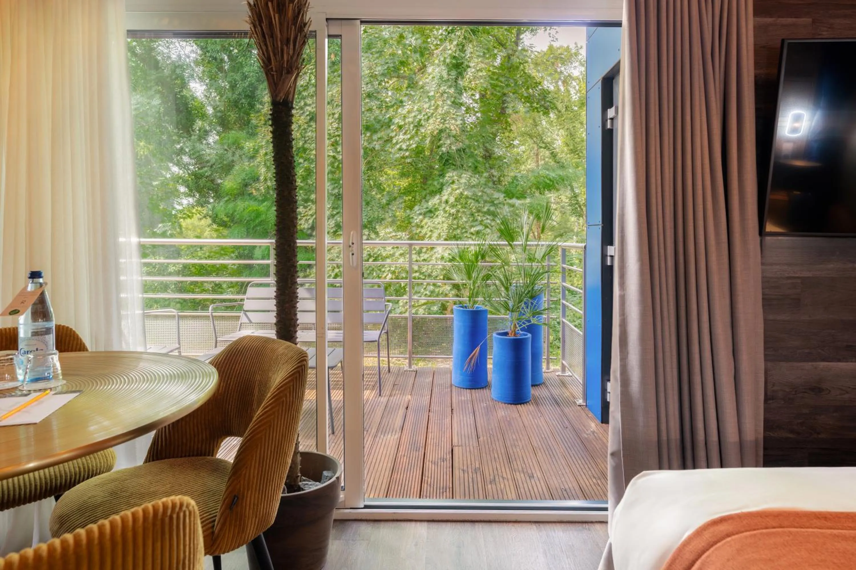 Balcony/Terrace in Domaine de la Résidence - Hôtel, Spa & Restaurant