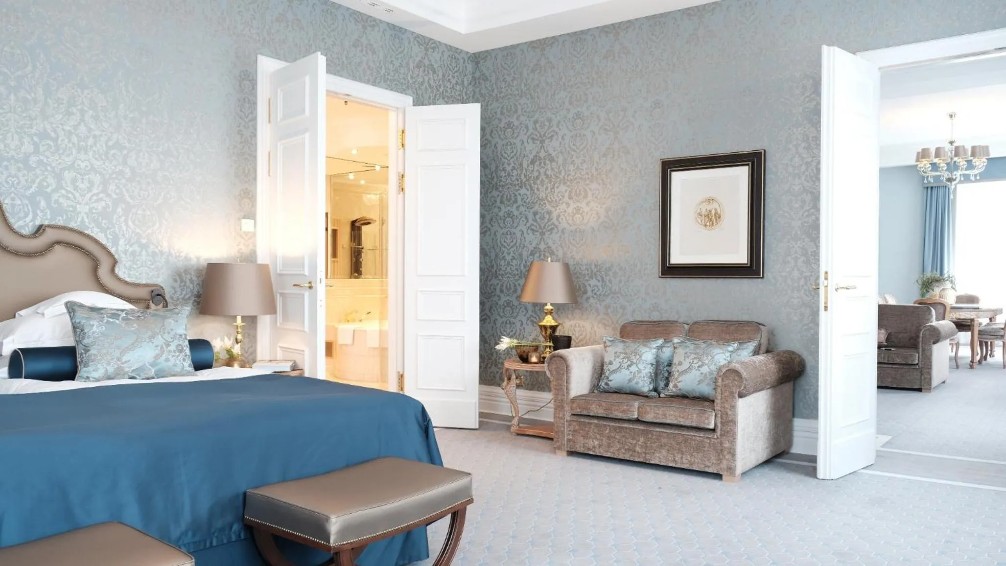 Bedroom, Bed in Althoff Grandhotel Schloss Bensberg