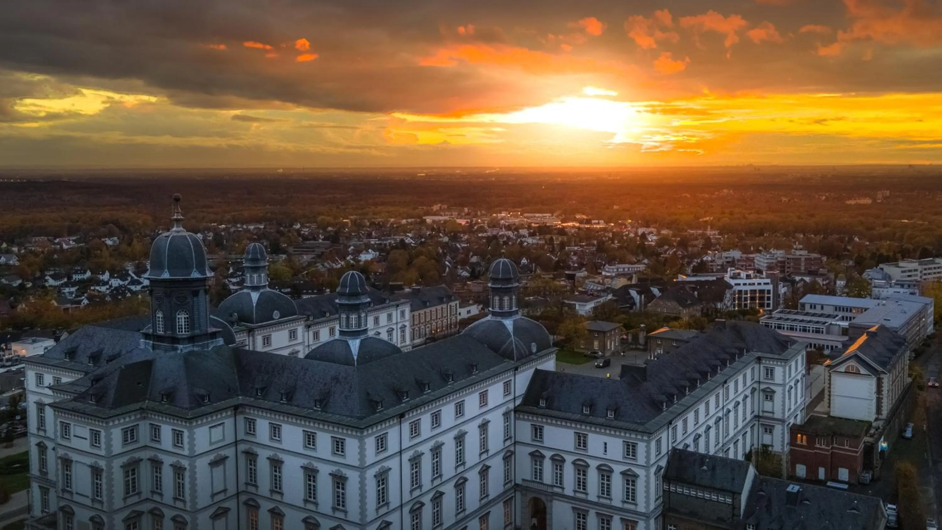 Property building in Althoff Grandhotel Schloss Bensberg