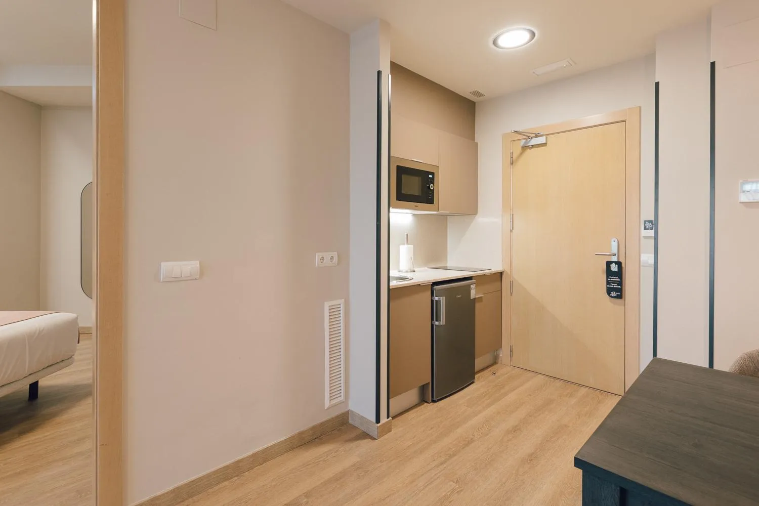 Bed in Palau Suites & Apartments