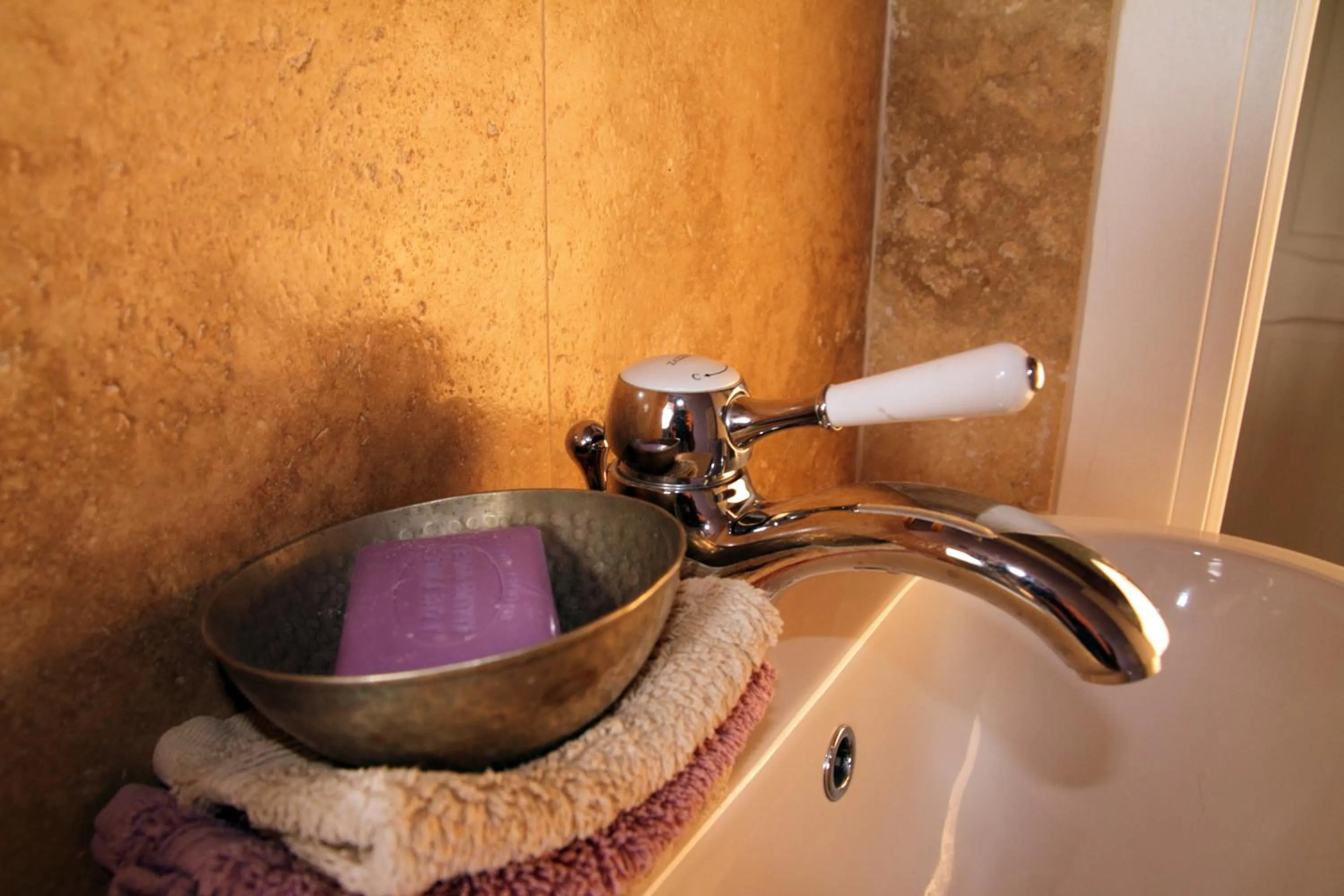 Bathroom in Casa Soleluna B&B