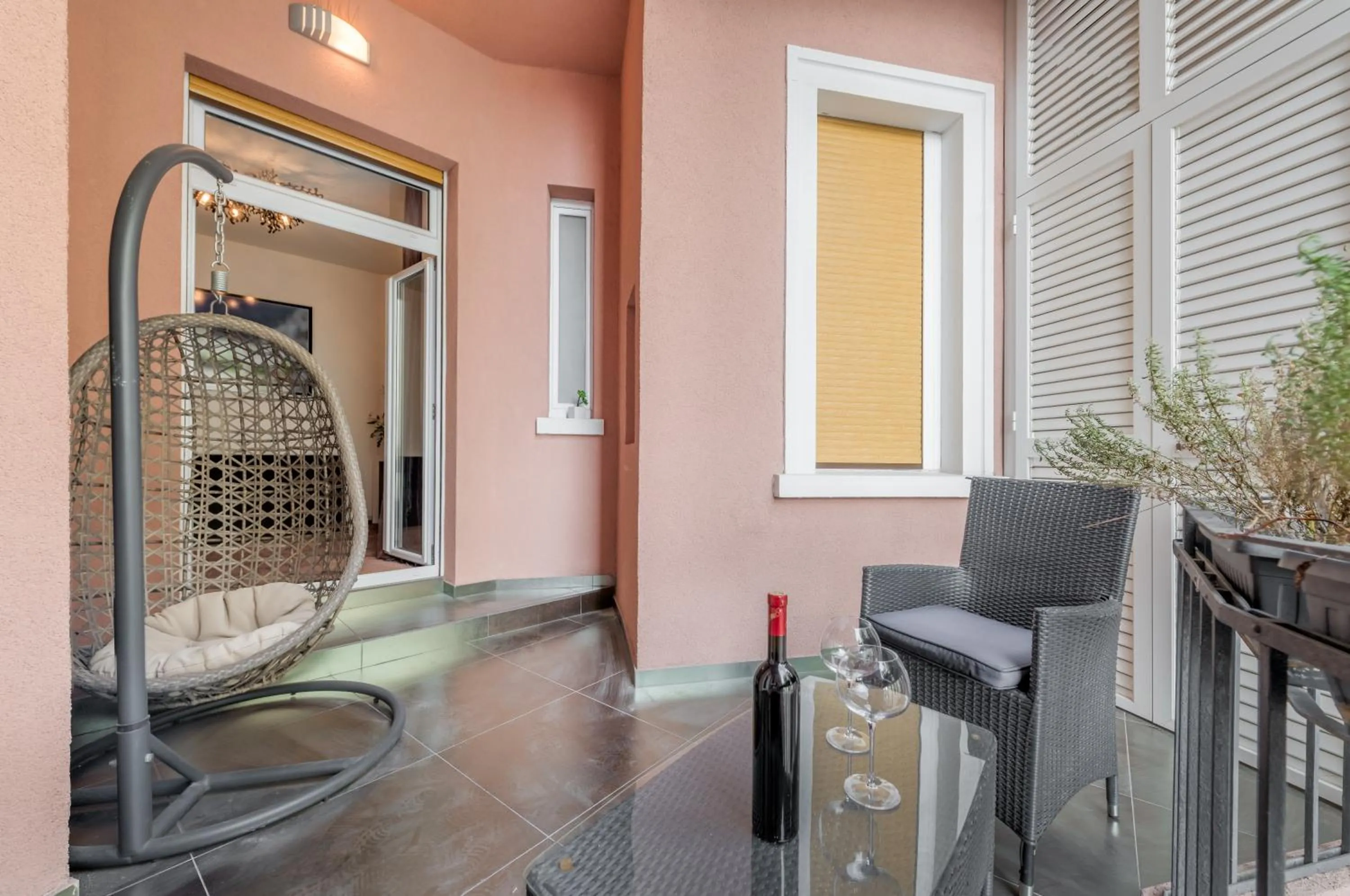 Balcony/Terrace in Starlight Luxury Rooms