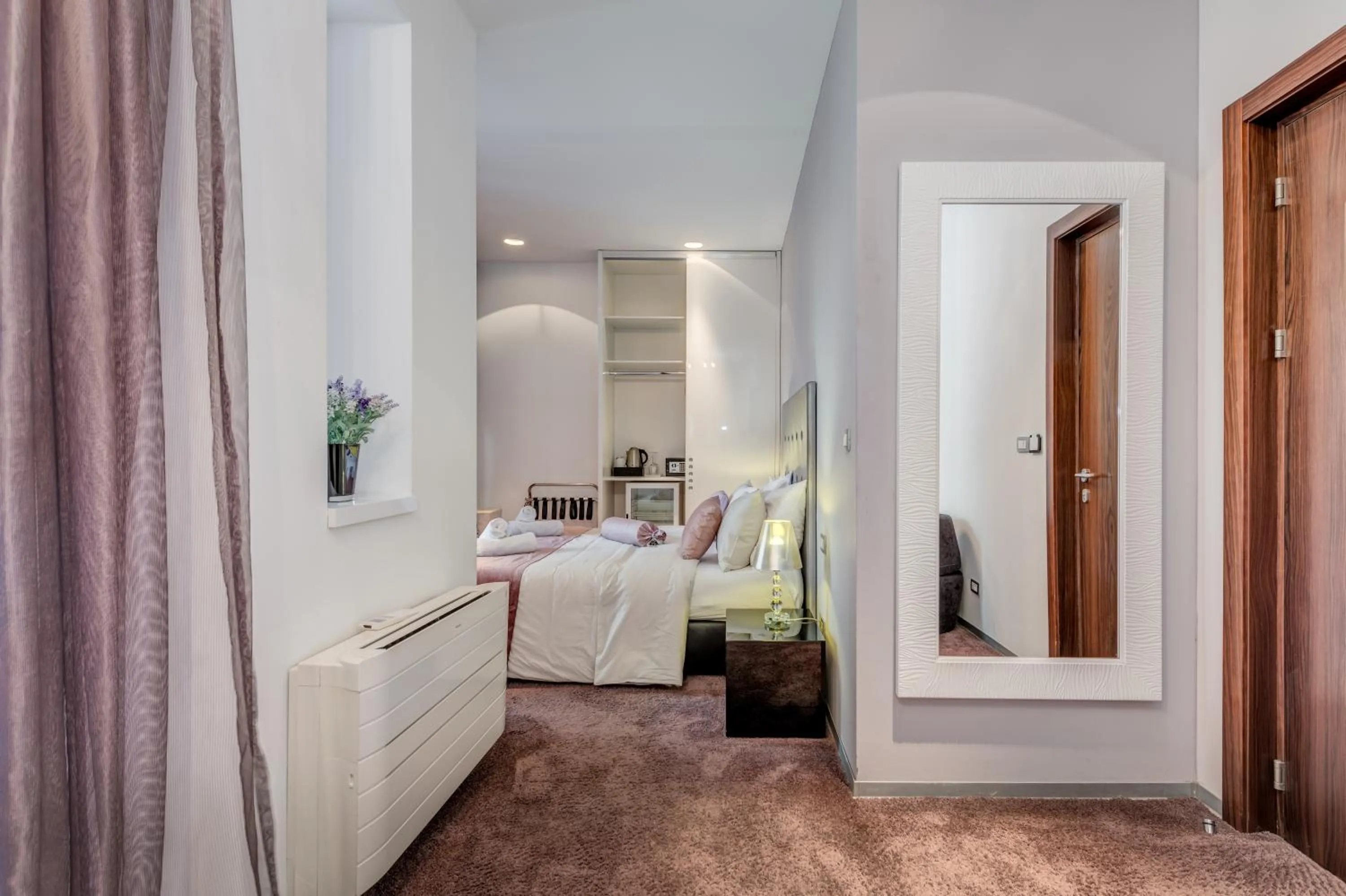 Bedroom, Bed in Starlight Luxury Rooms