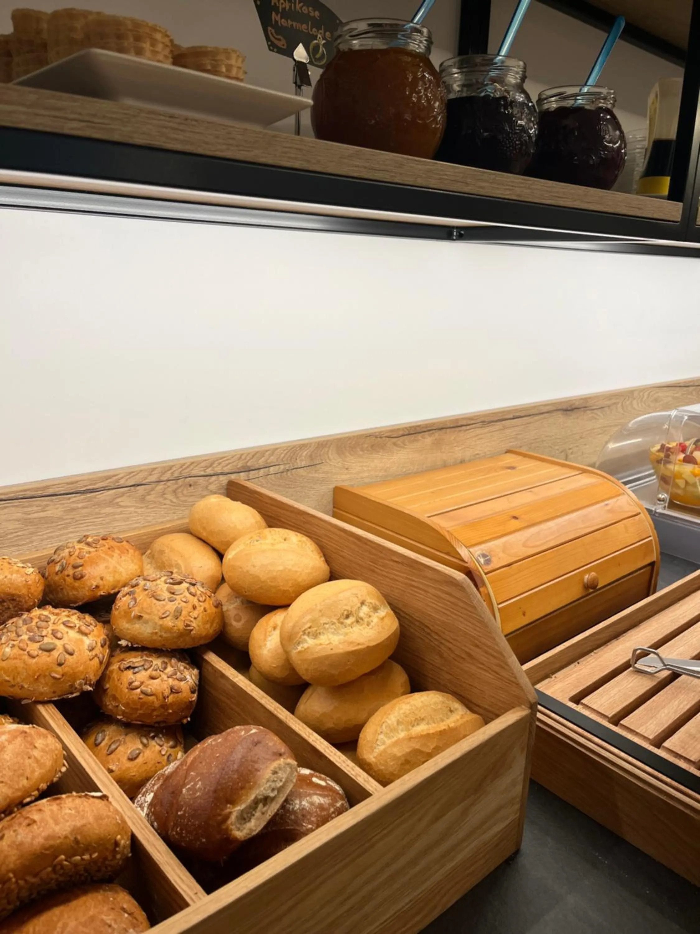 Breakfast in Hotel Kronprinz Garni