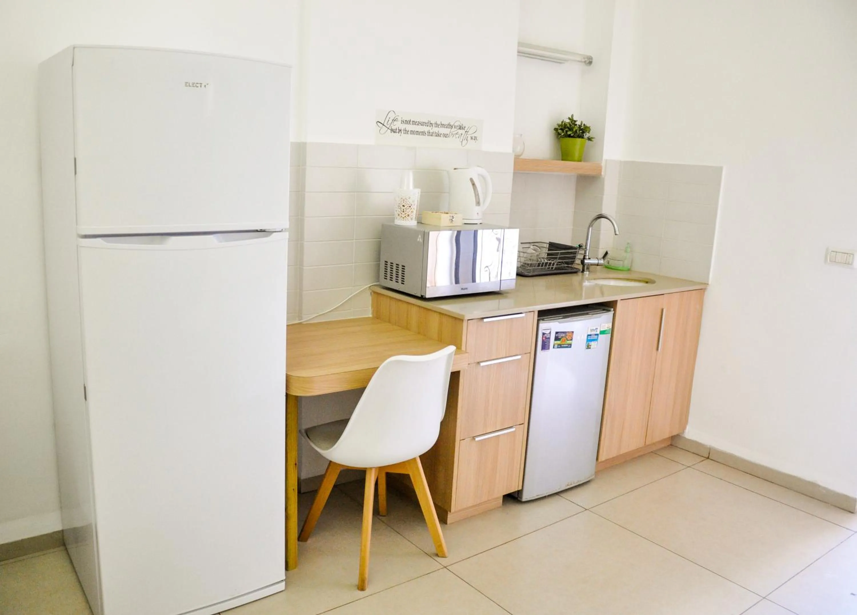 Kitchen or kitchenette in City Center Apartments