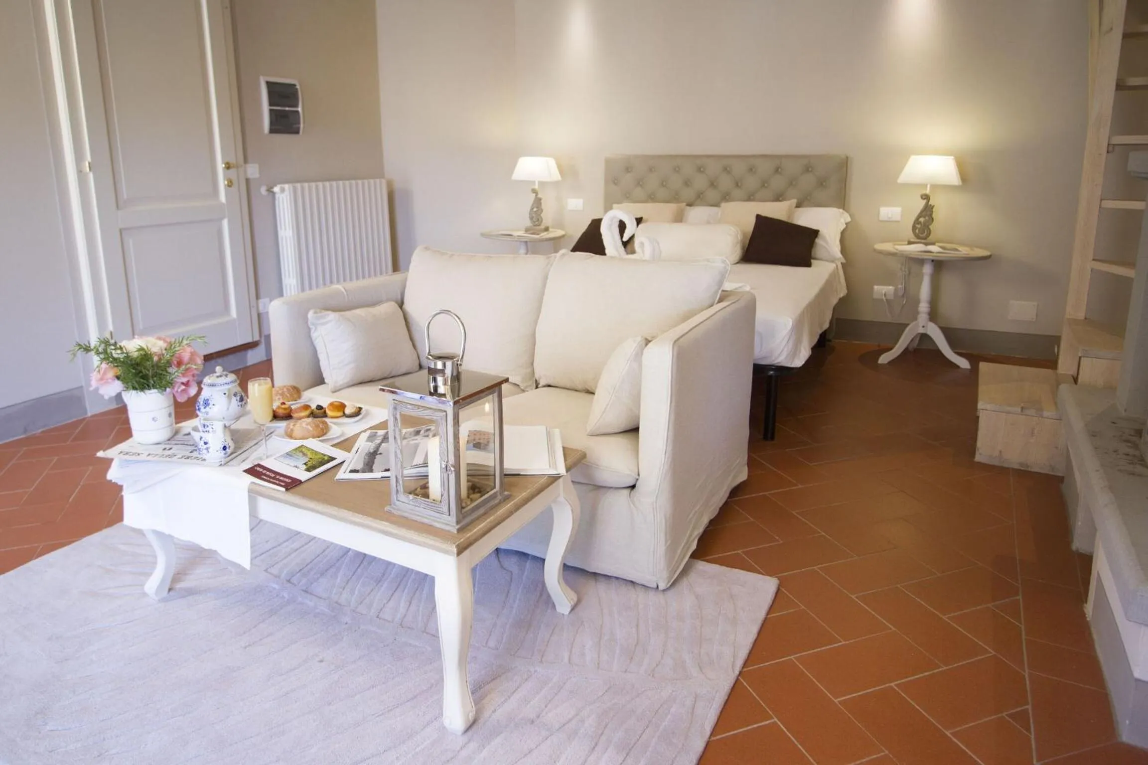 Living room in Cortona Suite