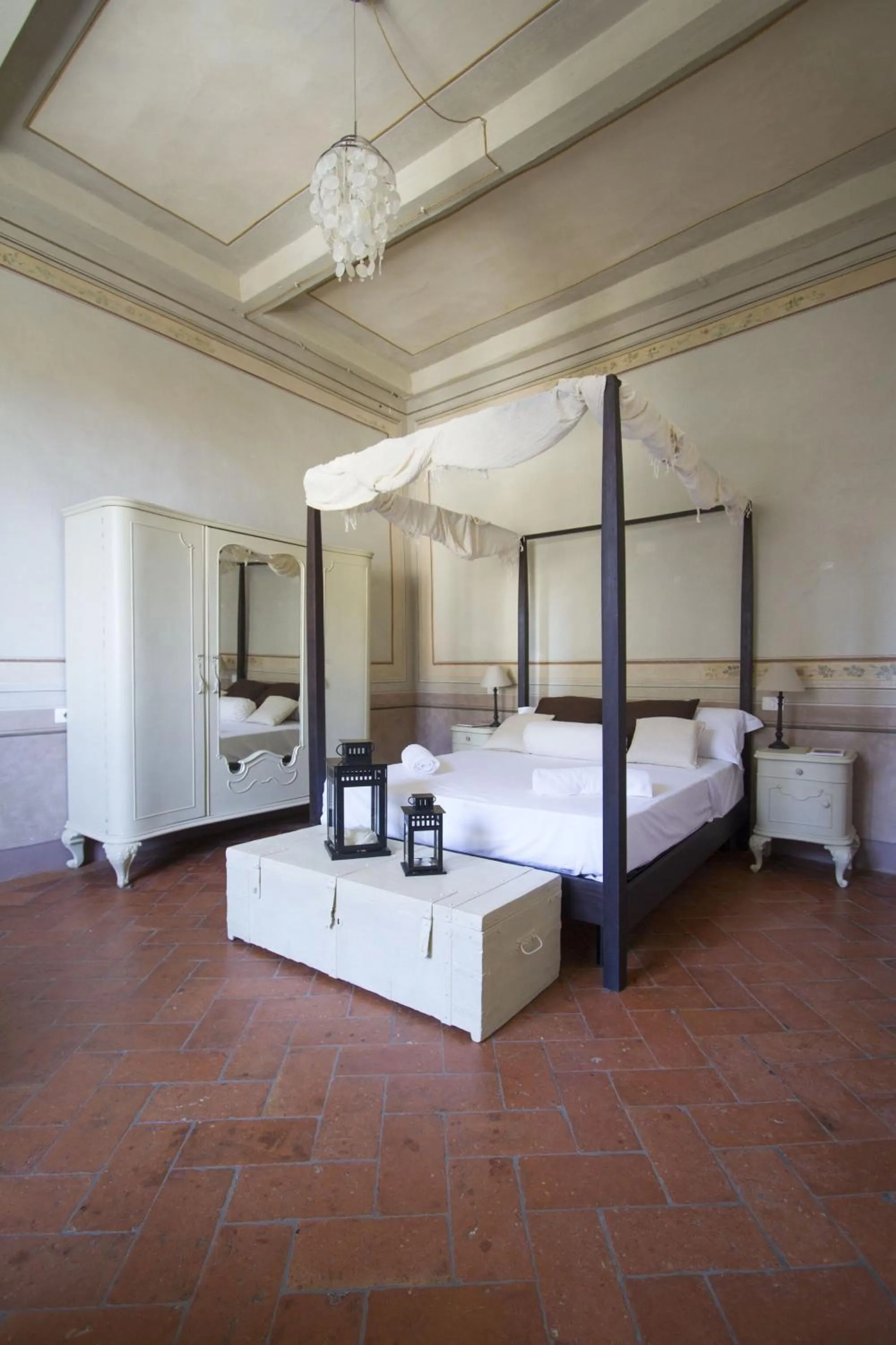 Bedroom in Cortona Suite