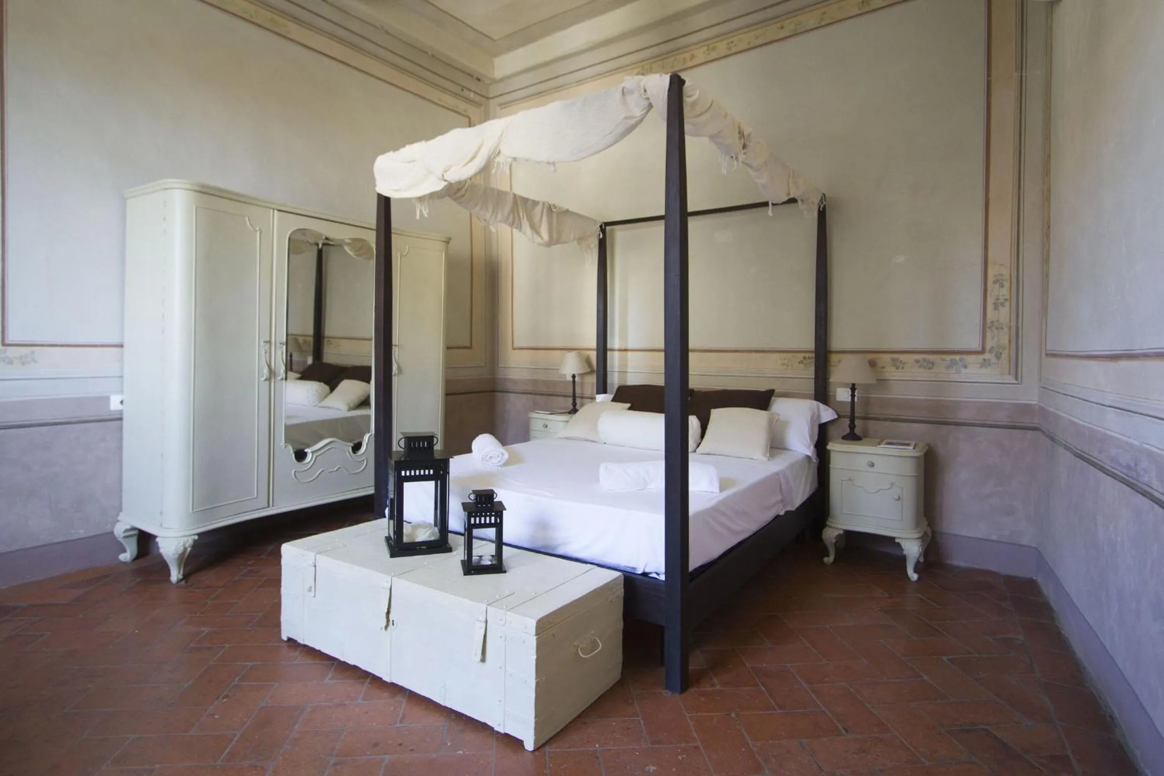 Bedroom in Cortona Suite