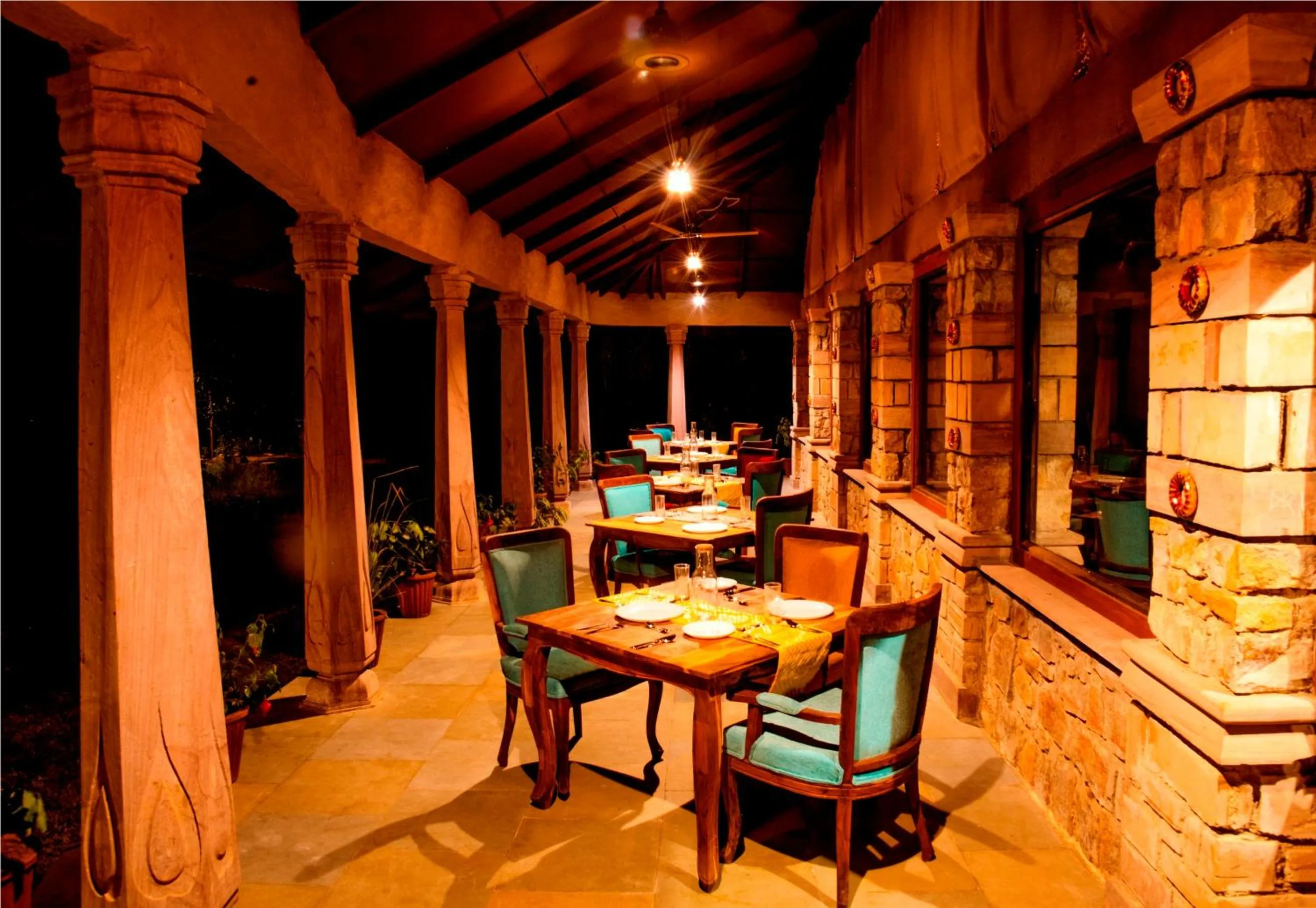 Restaurant/places to eat in The Earth at Ranthambore