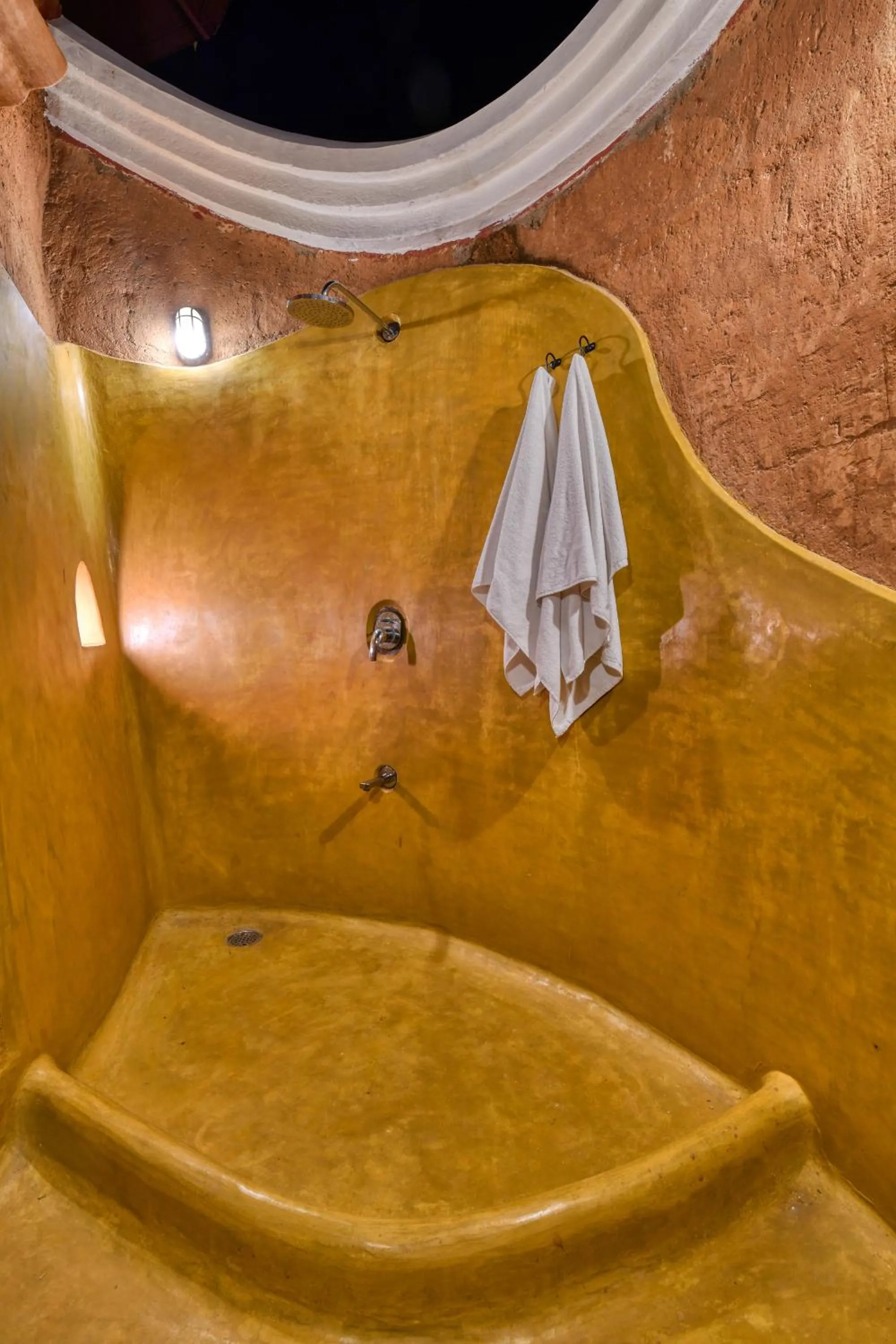 Open Air Bath in The Earth at Ranthambore