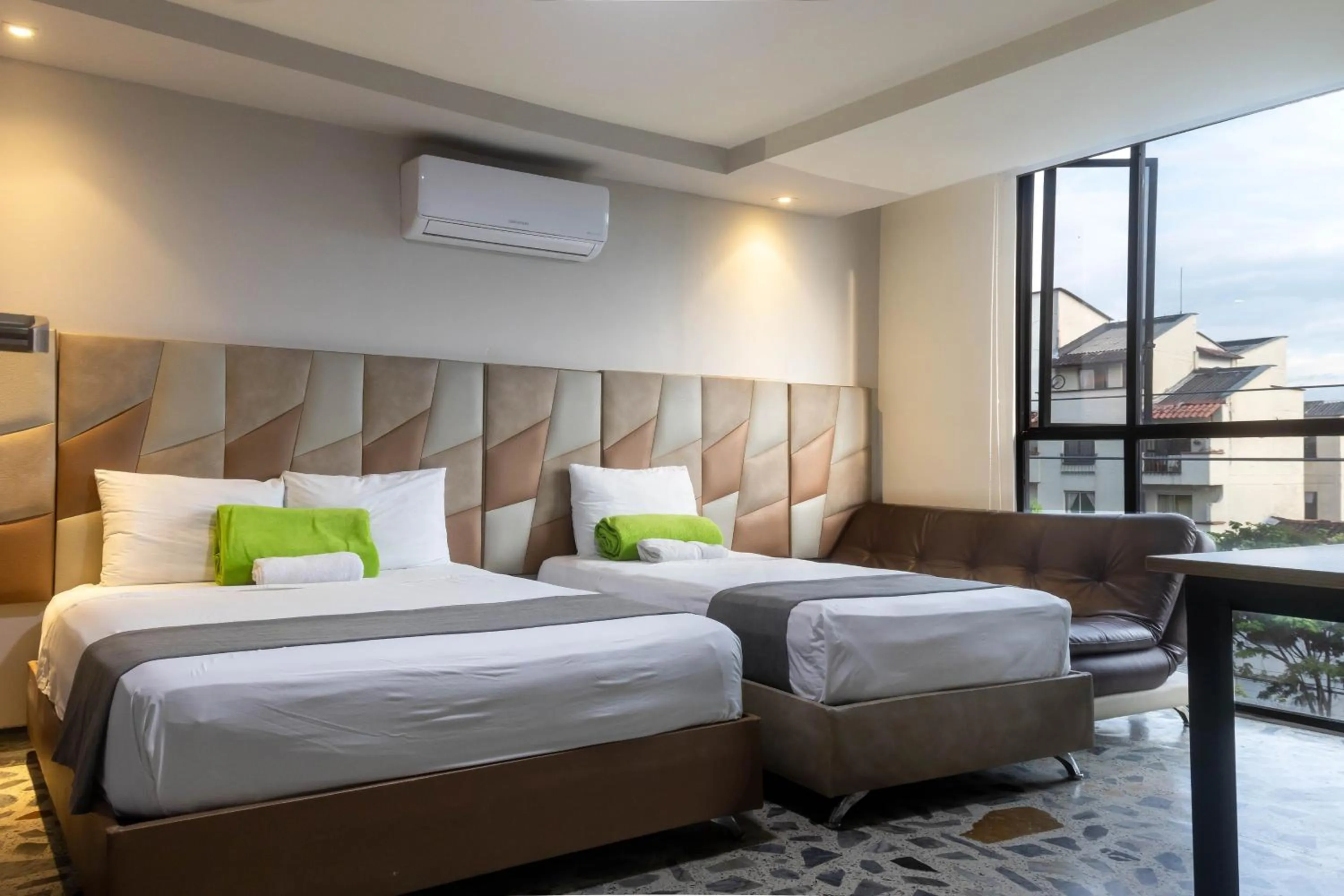 Bedroom, Bed in Hotel Airport Pereira