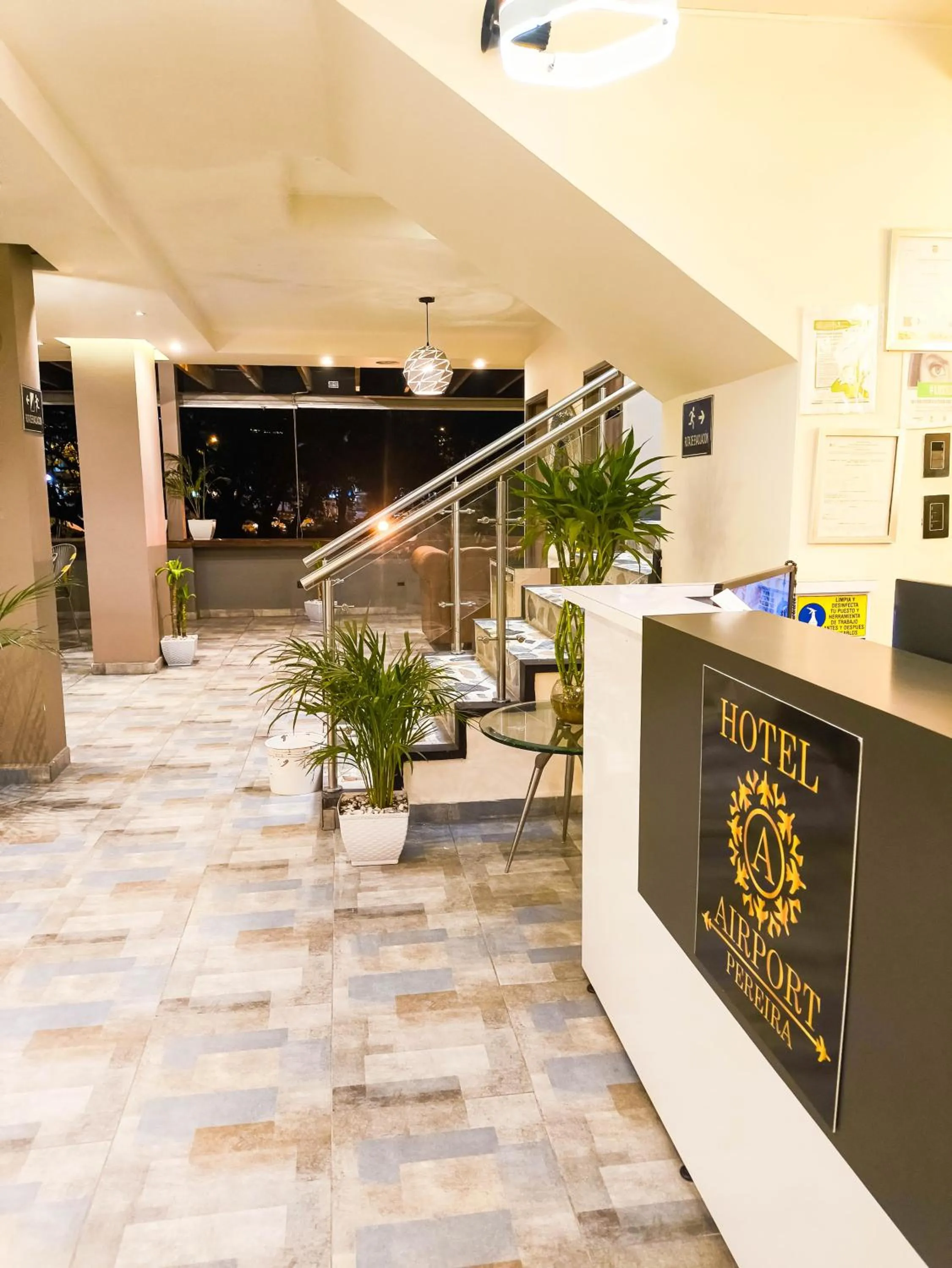 Lobby or reception in Hotel Airport Pereira