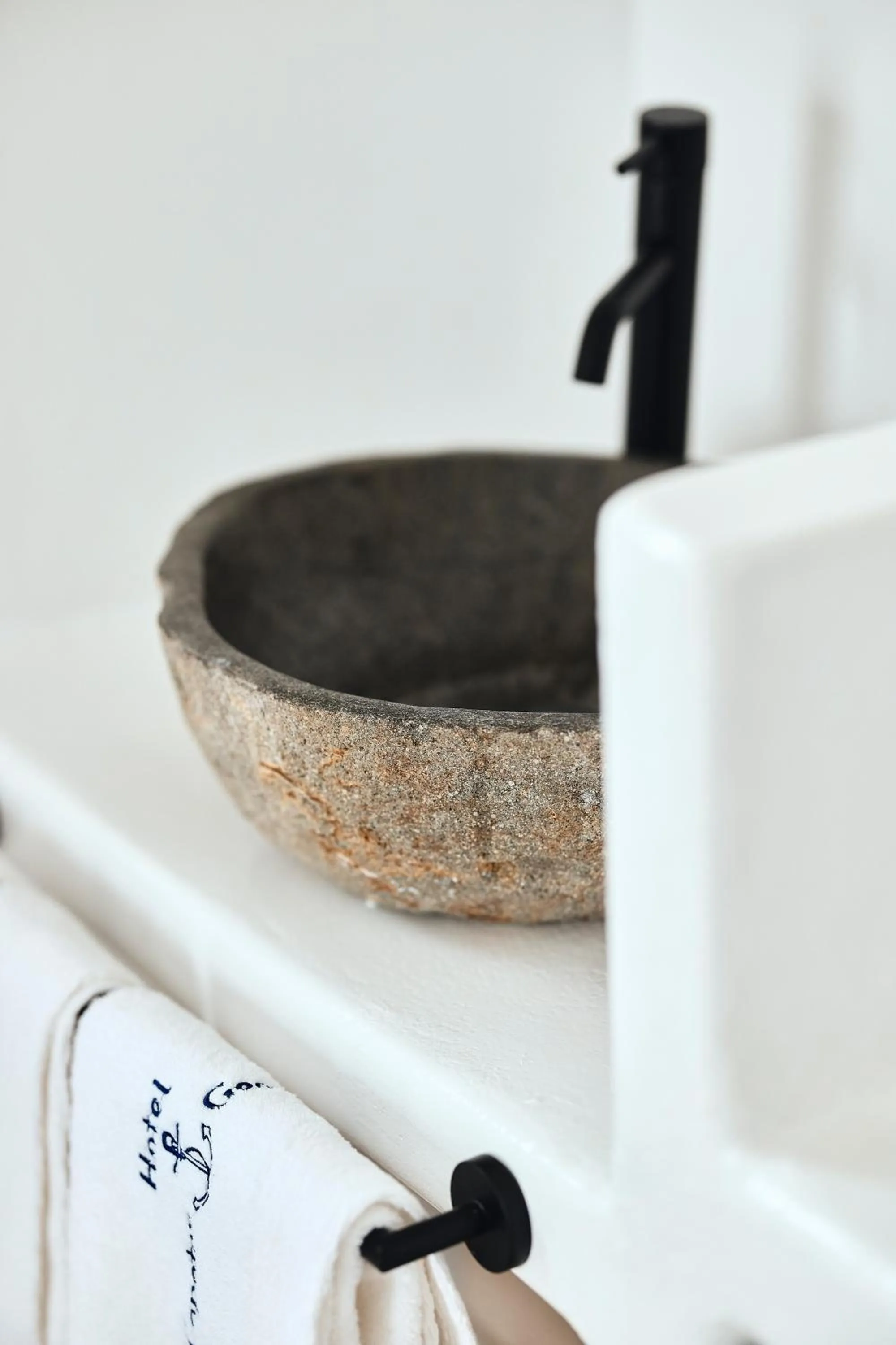 Bathroom in Capetan Giorgantas