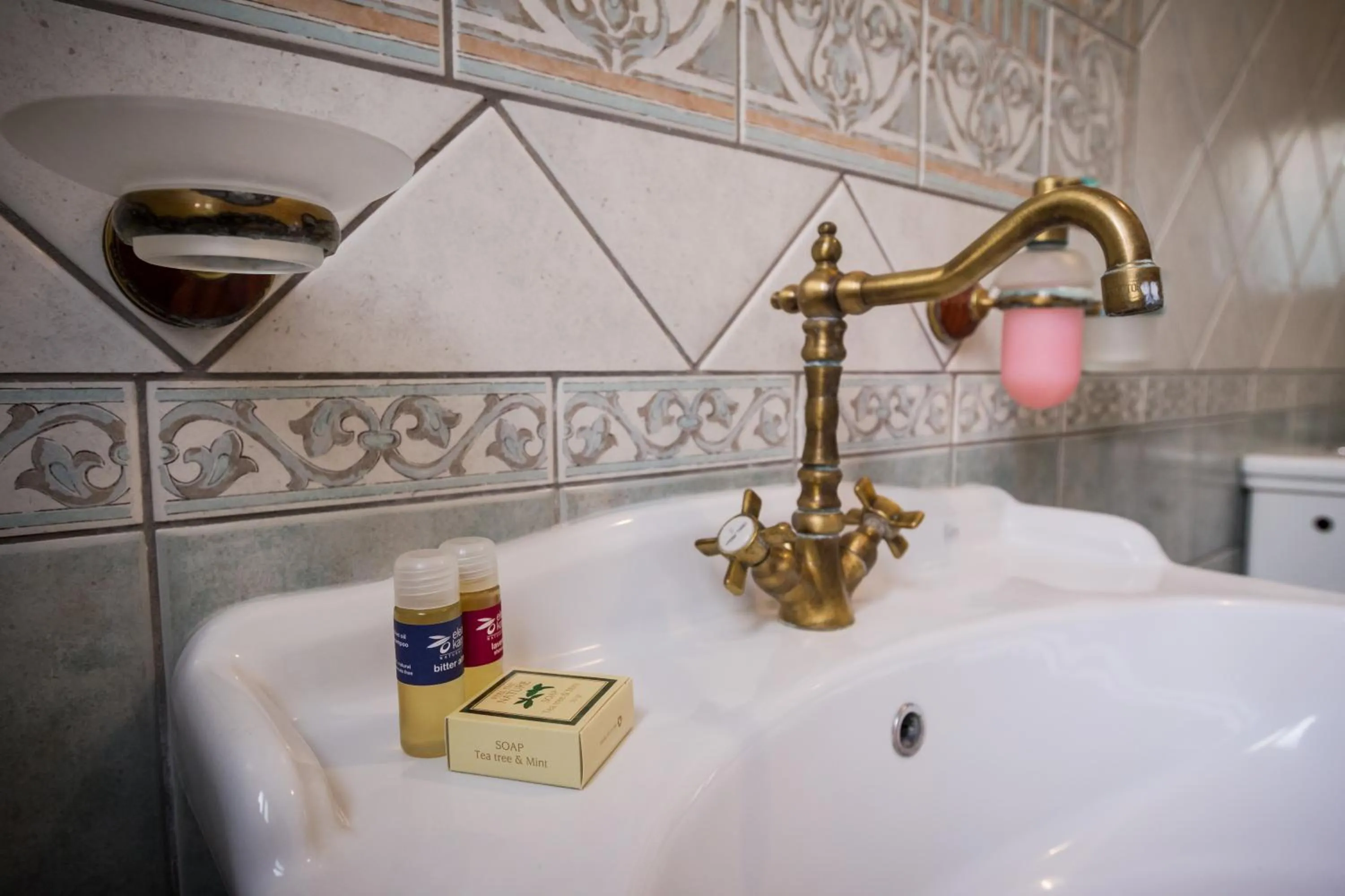 Bathroom in Acronafplia Pension A