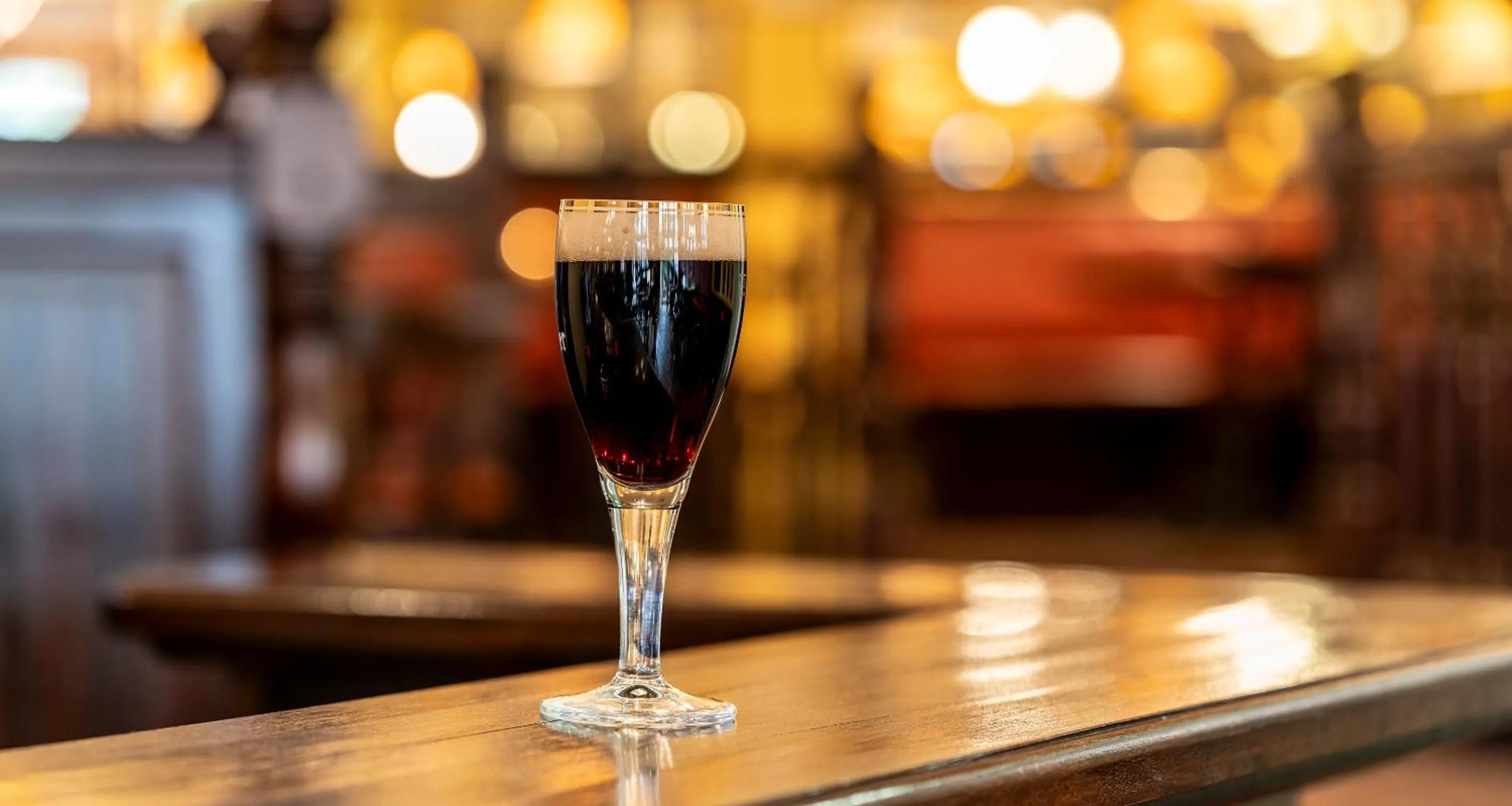 Lounge or bar in AMBER HOTEL Chemnitz Park