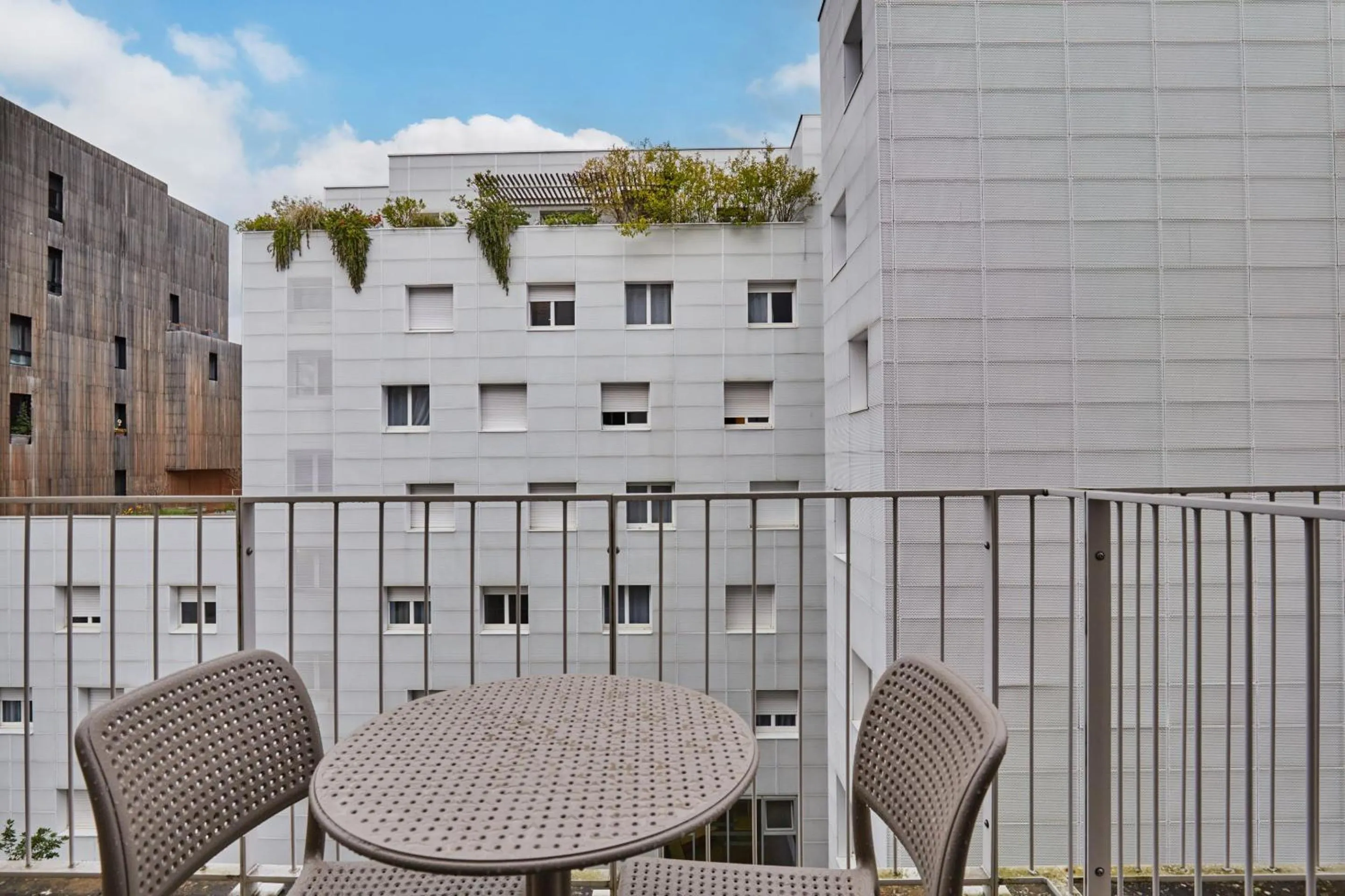 Balcony/Terrace in Appart'hôtel Odalys City - Lyon Centre Confluence