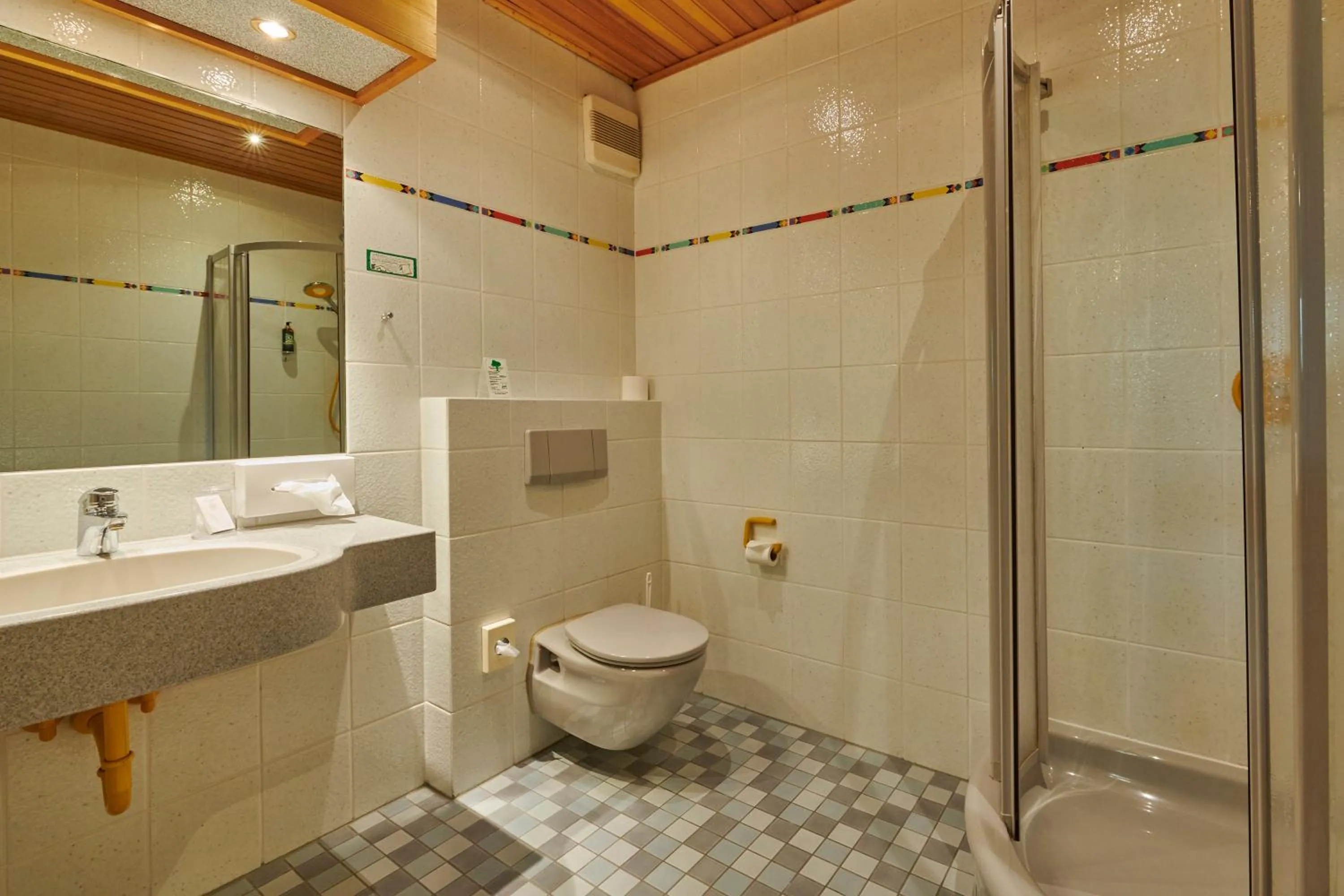 Bathroom in Hotel & Brauereigasthof Drei Kronen