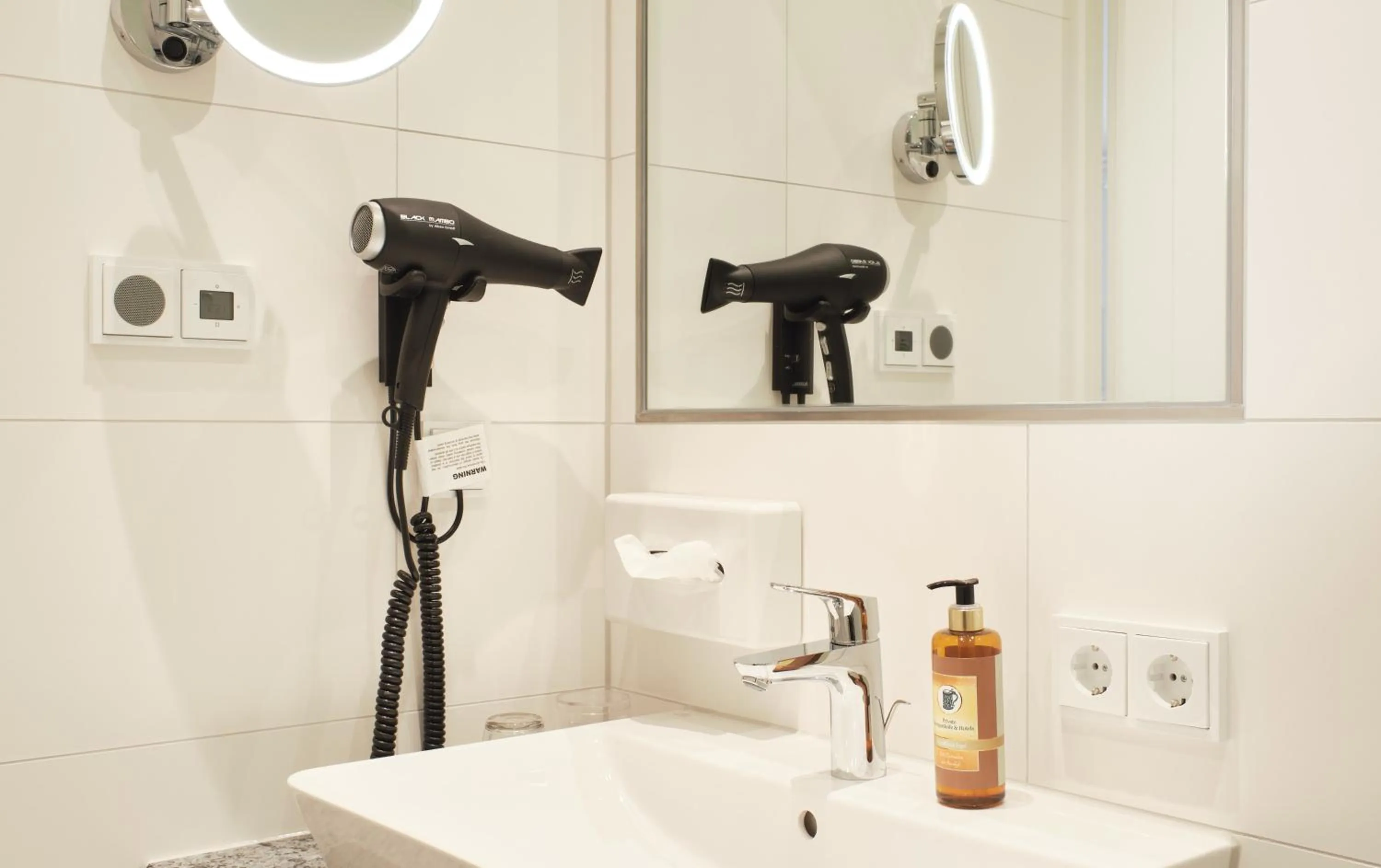 Bathroom in Hotel & Brauereigasthof Drei Kronen