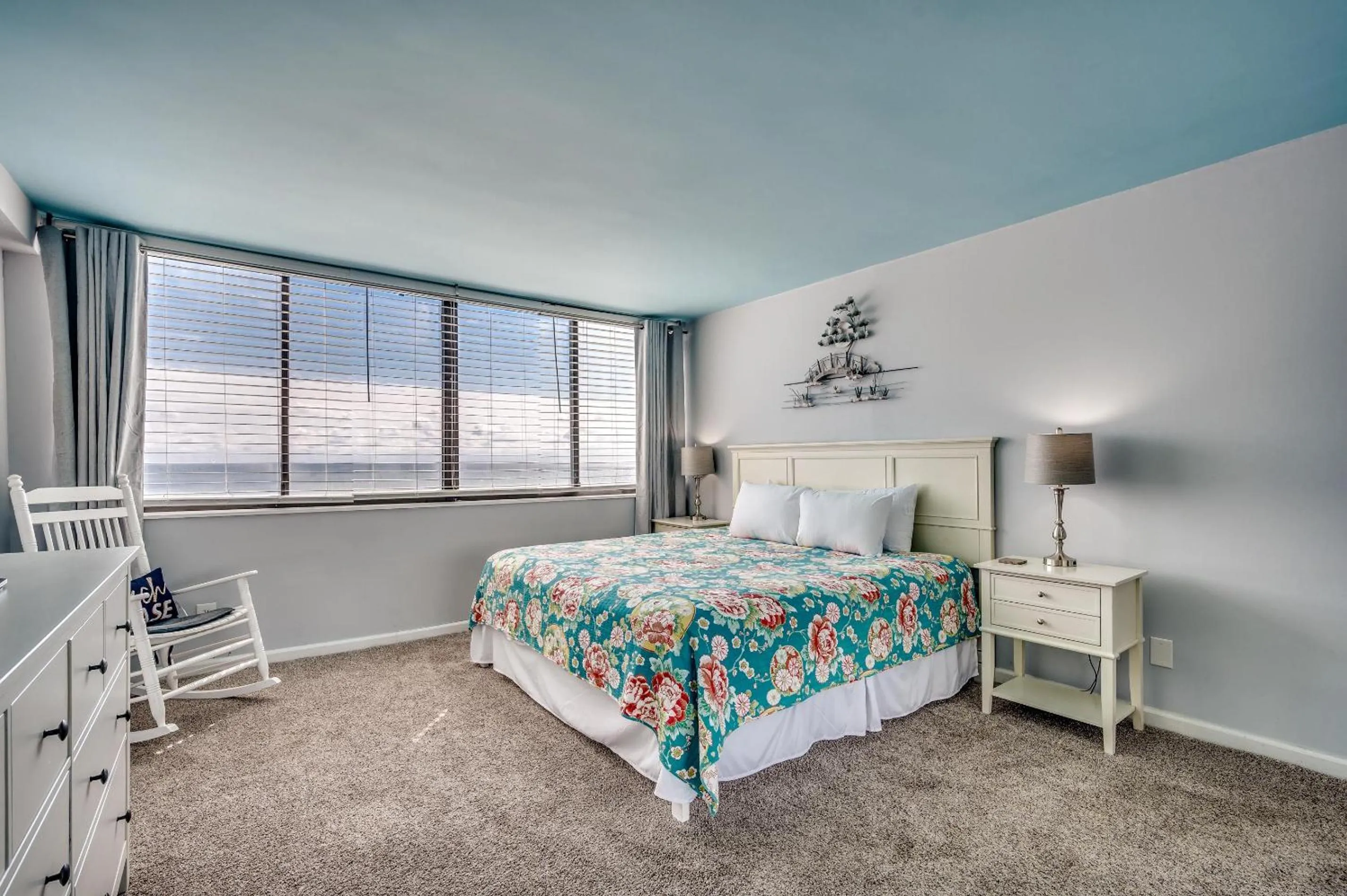 Bed in Carolina Dunes - 506